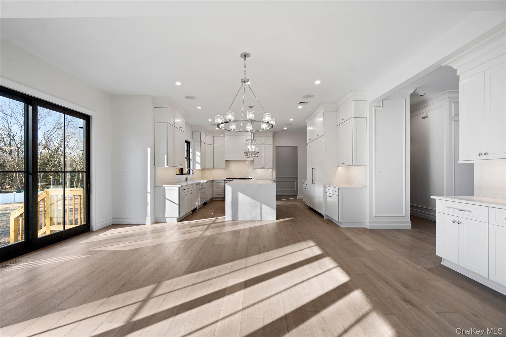 #16 photo, 30 Main Parkway, Plainview , NY 11803