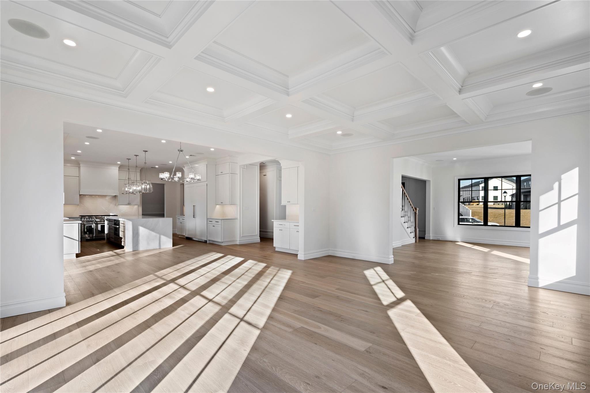 #20 photo, 30 Main Parkway, Plainview , NY 11803