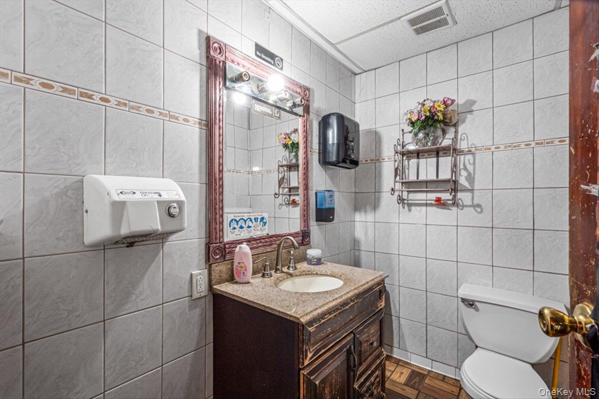 #15 photo, 83-18 Parsons Boulevard, クイーンズ区 Jamaica , NY 11431