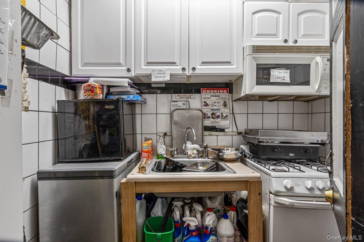 #17 photo, 83-18 Parsons Boulevard, クイーンズ区 Jamaica , NY 11431