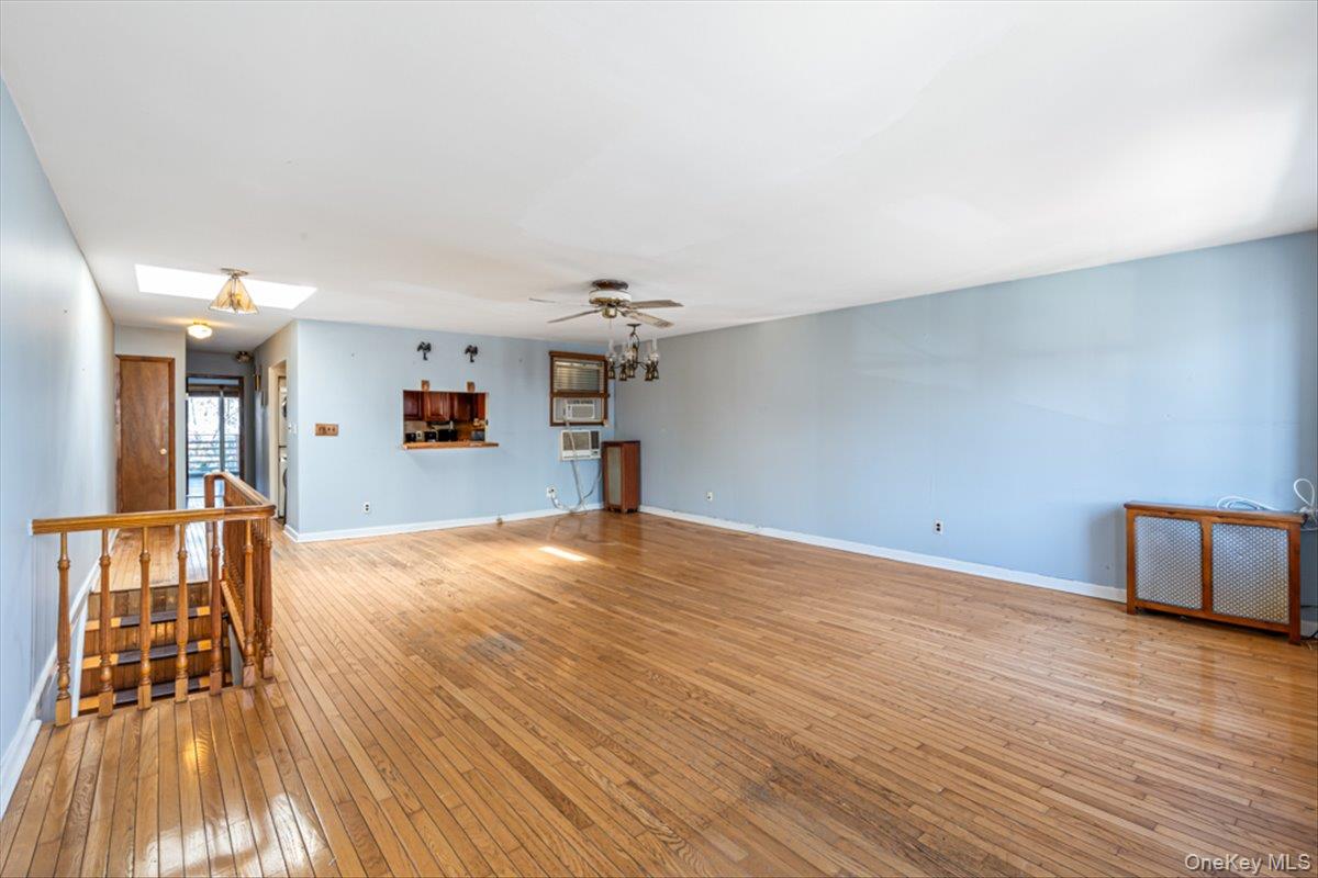 #4 photo, 83-18 Parsons Boulevard, クイーンズ区 Jamaica , NY 11431