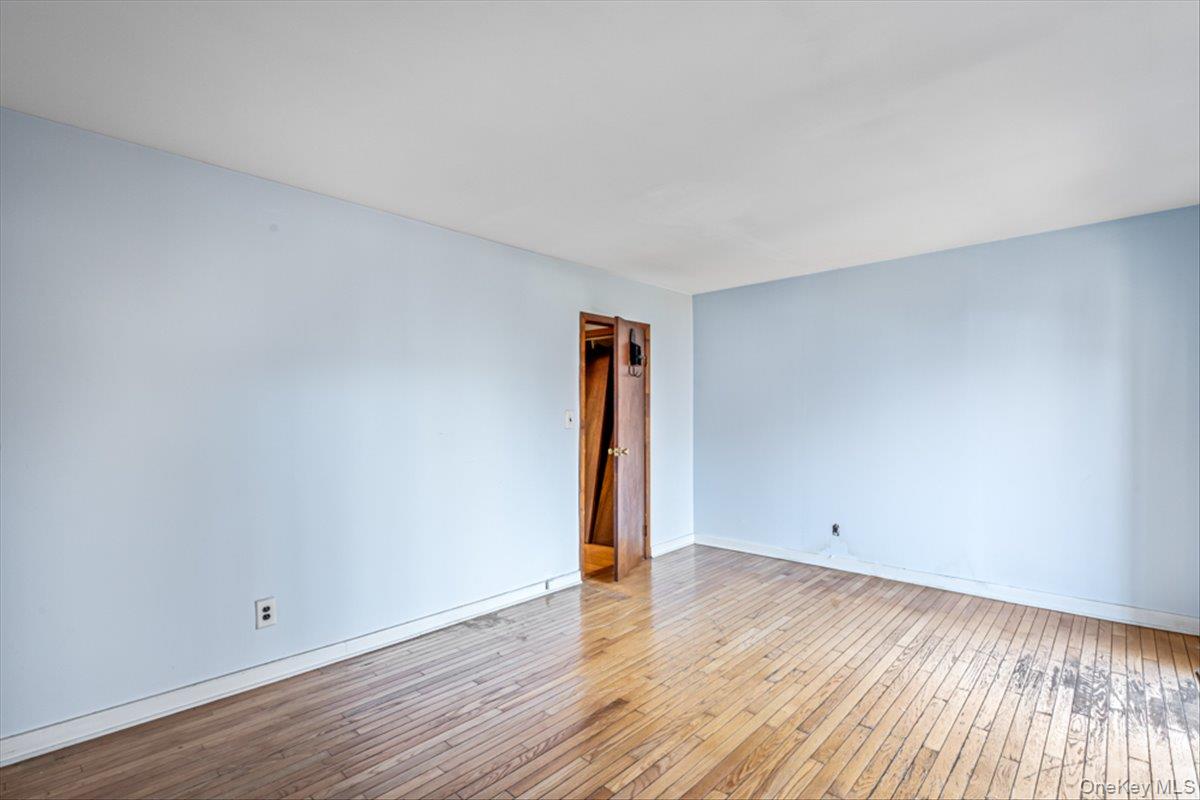 #9 photo, 83-18 Parsons Boulevard, クイーンズ区 Jamaica , NY 11431