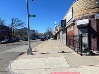 #4 photo, 202-15 Hollis Avenue, クイーンズ区 Saint Albans , NY 11423