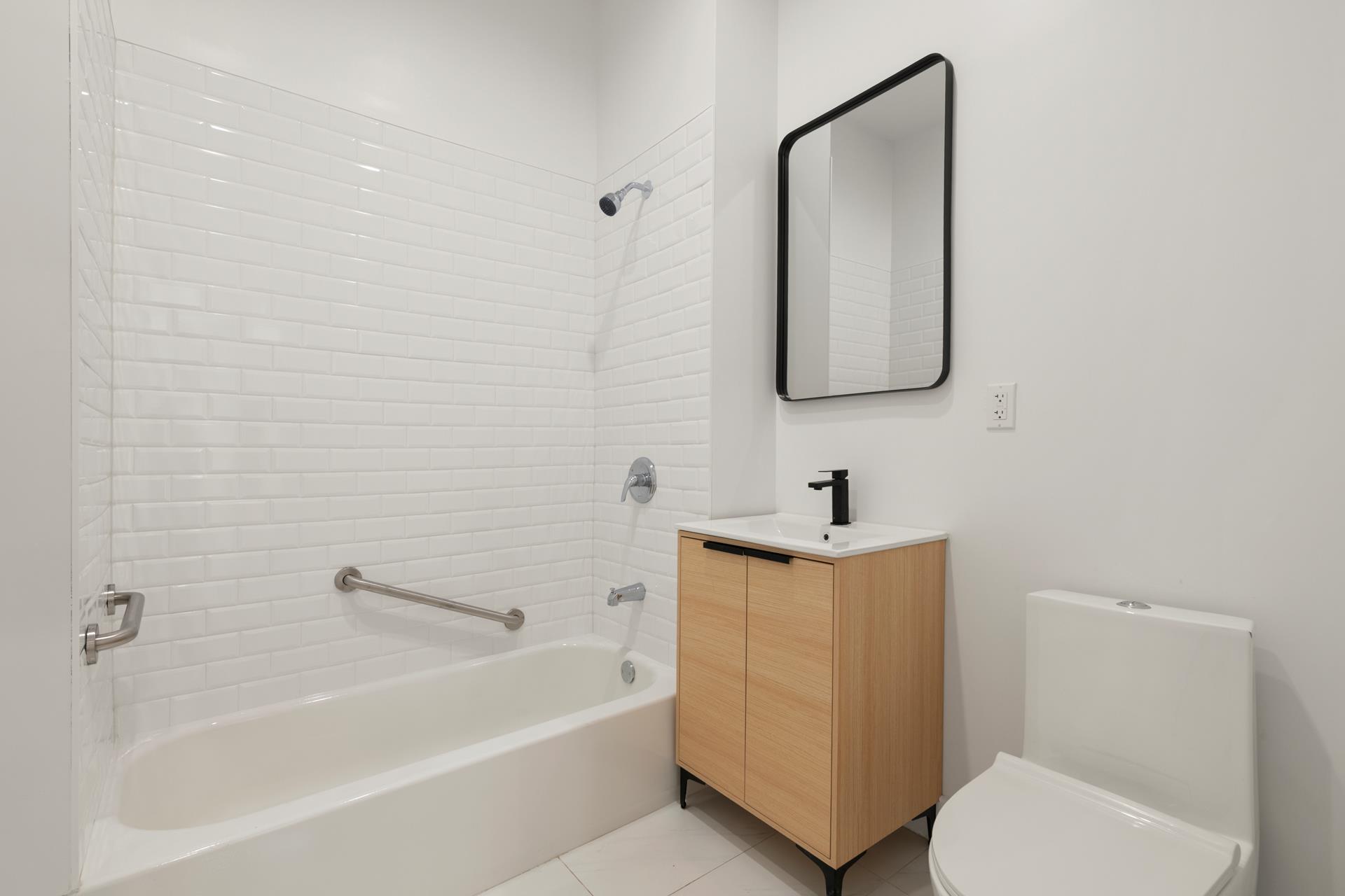 #6 photo, 1074 NOSTRAND Avenue, ブルックリン区 Prospect Lefferts G , NY 11225