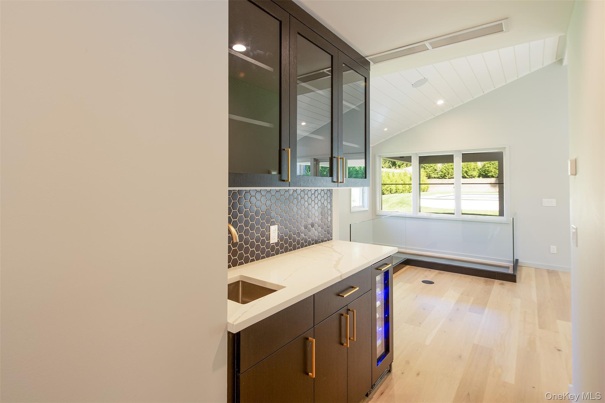 #19 photo, 195 Little Fresh Pond Road, サフォーク郡 Southampton , NY 11968