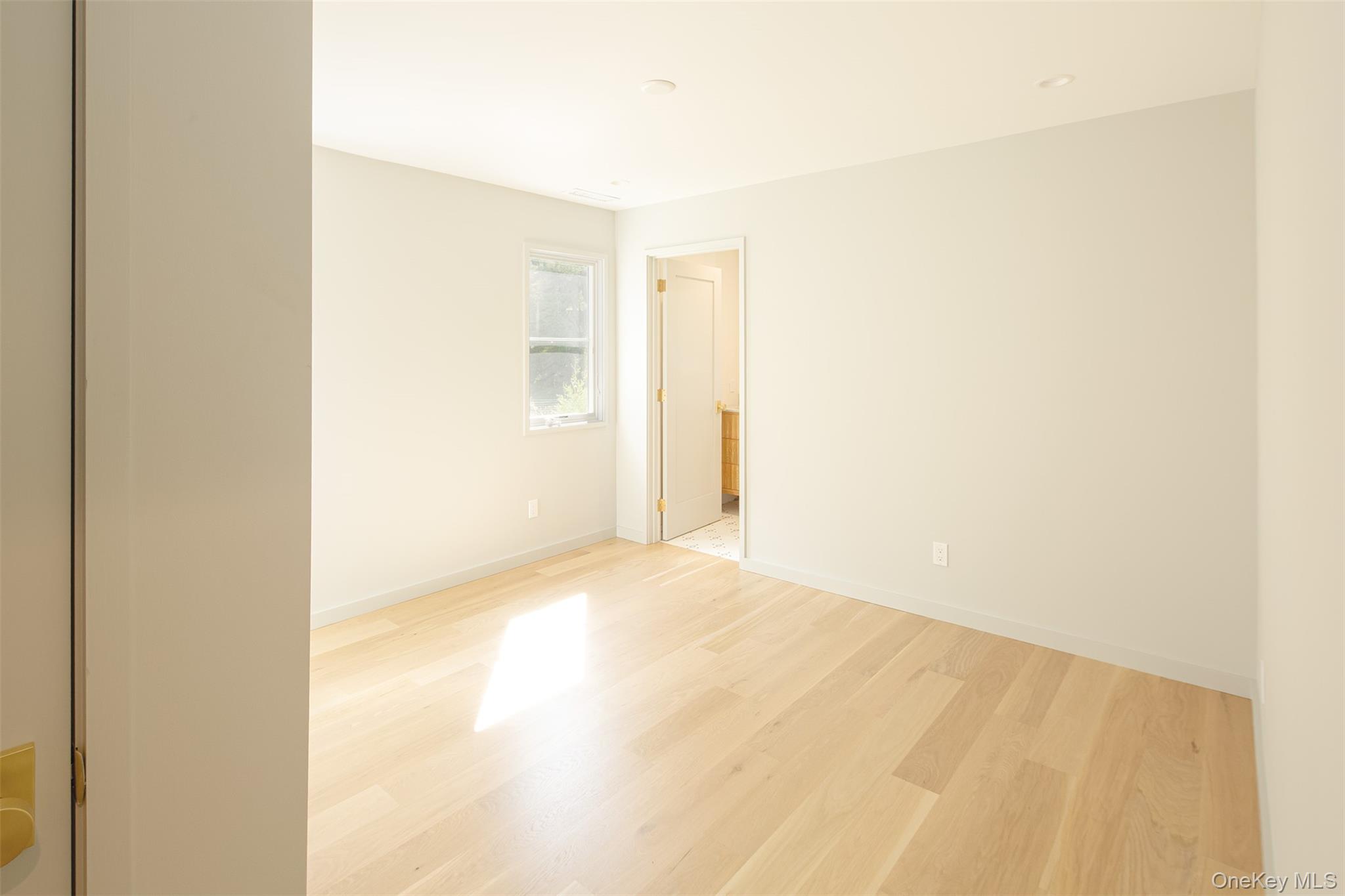 #9 photo, 195 Little Fresh Pond Road, サフォーク郡 Southampton , NY 11968