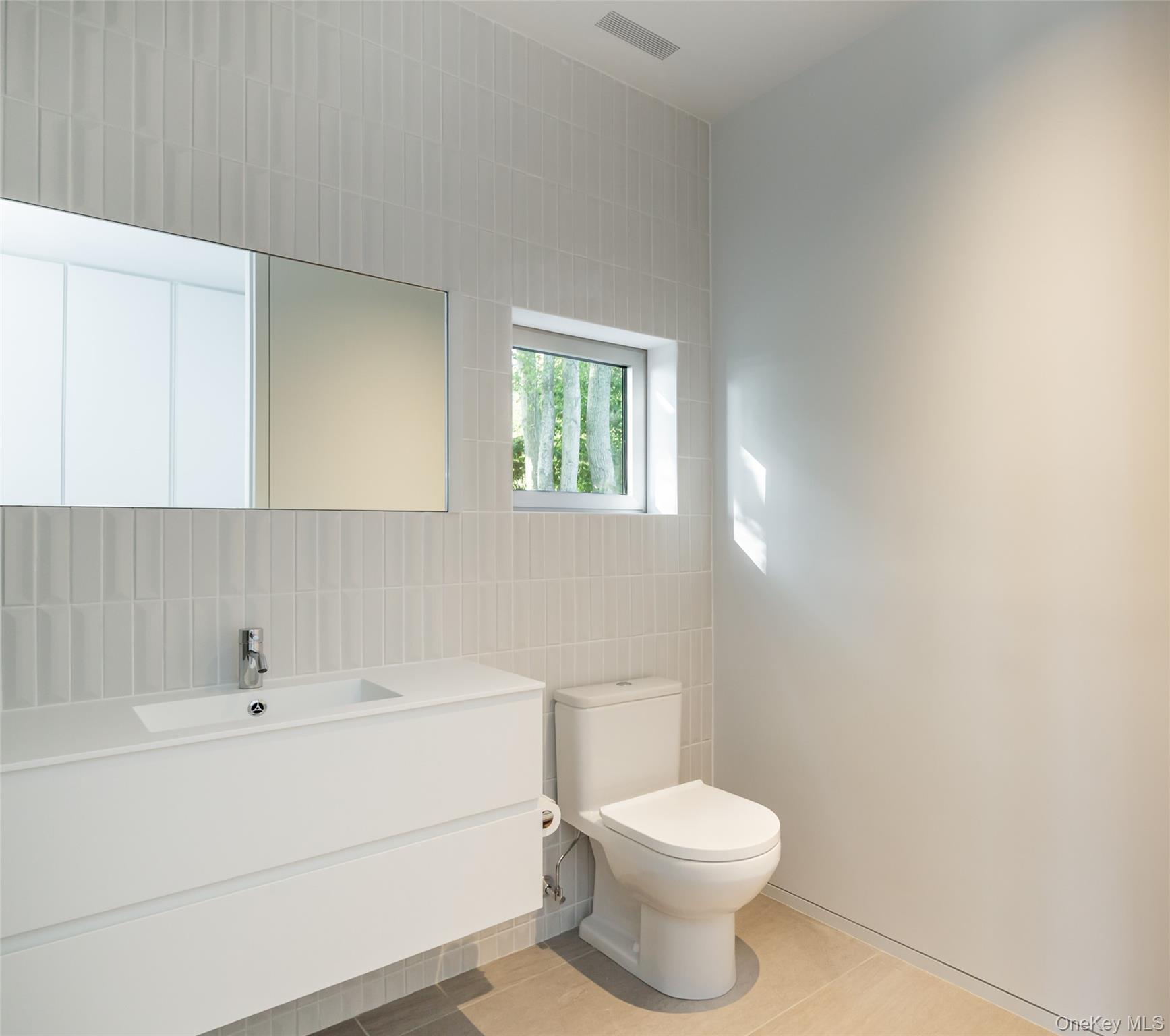 #18 photo, 47L S Ferry Road, サフォーク郡 Shelter Island , NY 11964