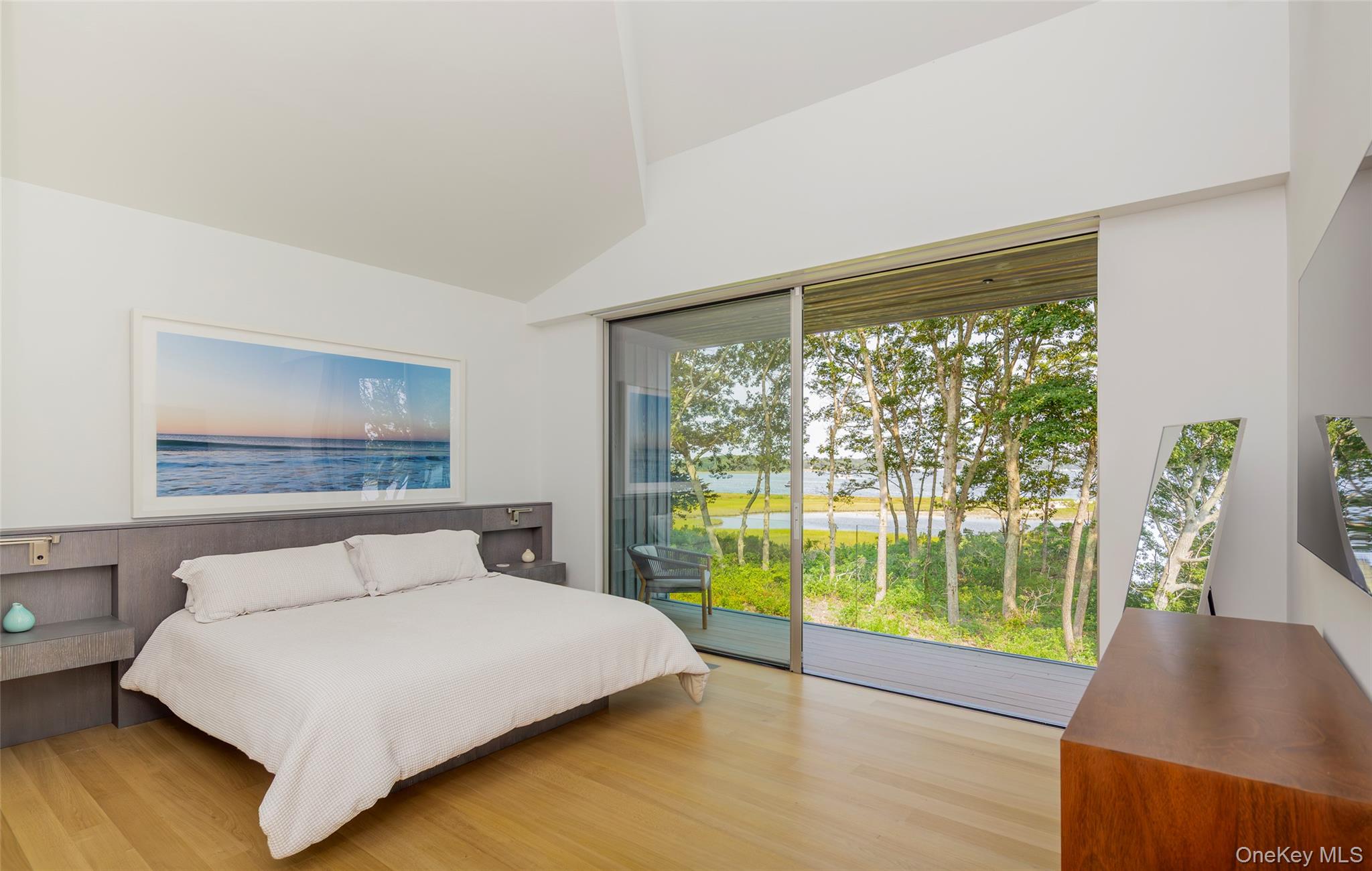 #19 photo, 47L S Ferry Road, サフォーク郡 Shelter Island , NY 11964