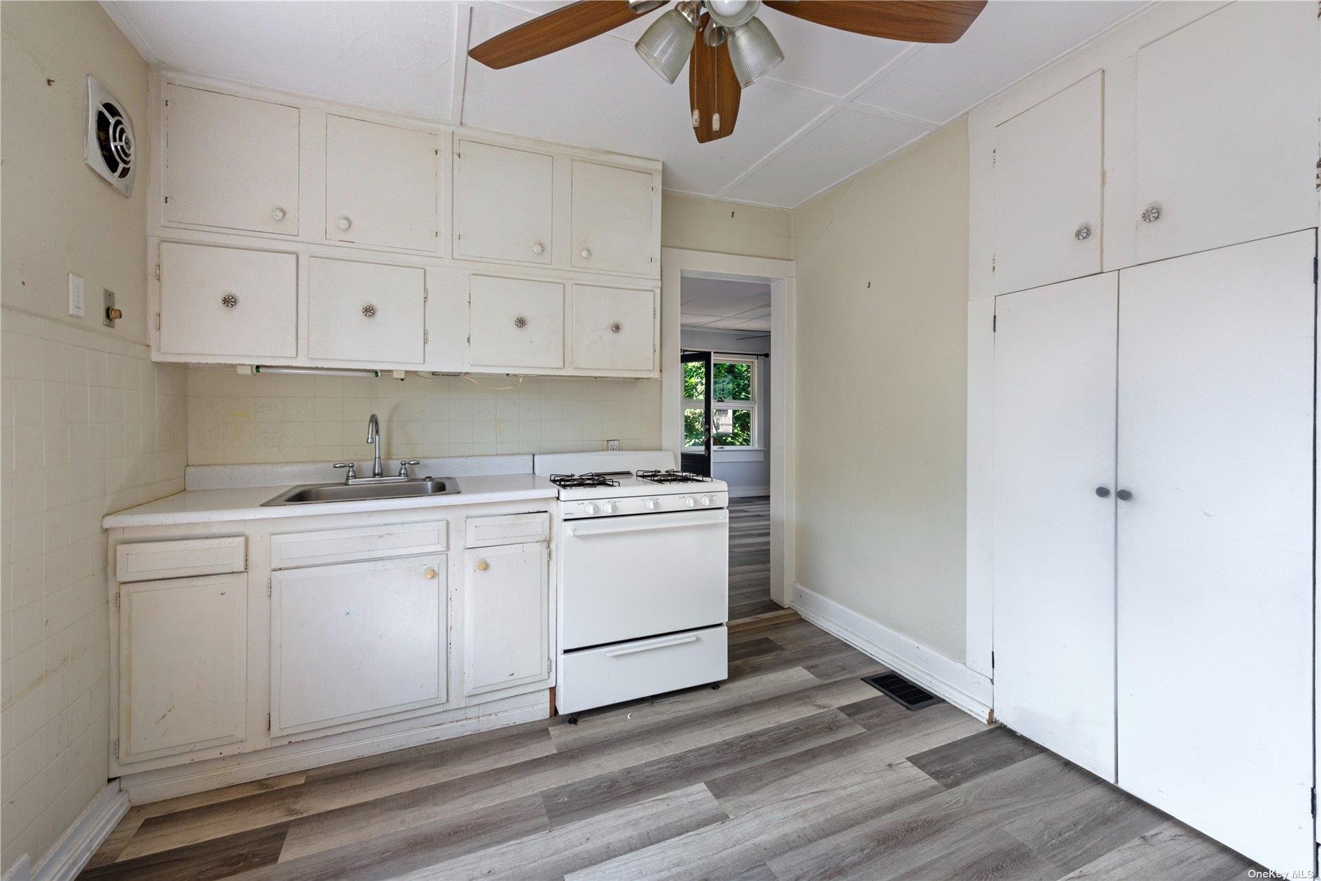 #4 photo, 38 Maidstone Avenue, サフォーク郡 East Hampton , NY 11937