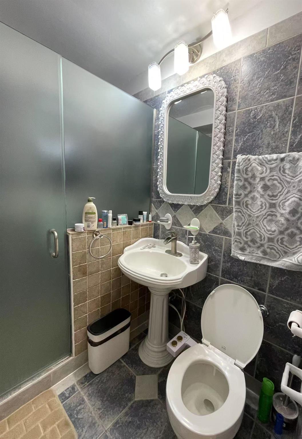 #13 photo, 140-50 Burden Crescent, クイーンズ区 Jamaica , NY 11435