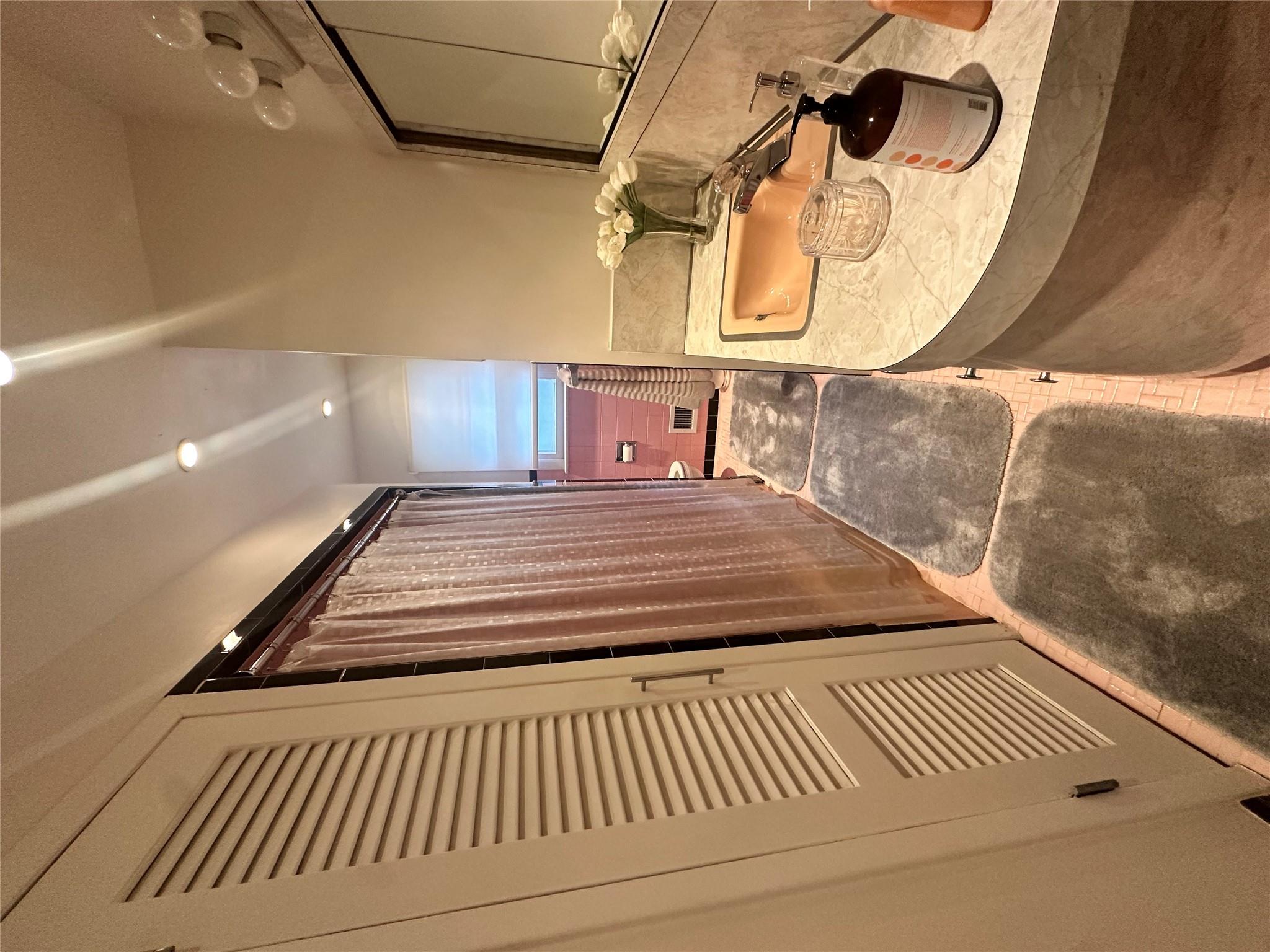 #10 photo, 164-33 97th Street, クイーンズ区 Howard Beach , NY 11414