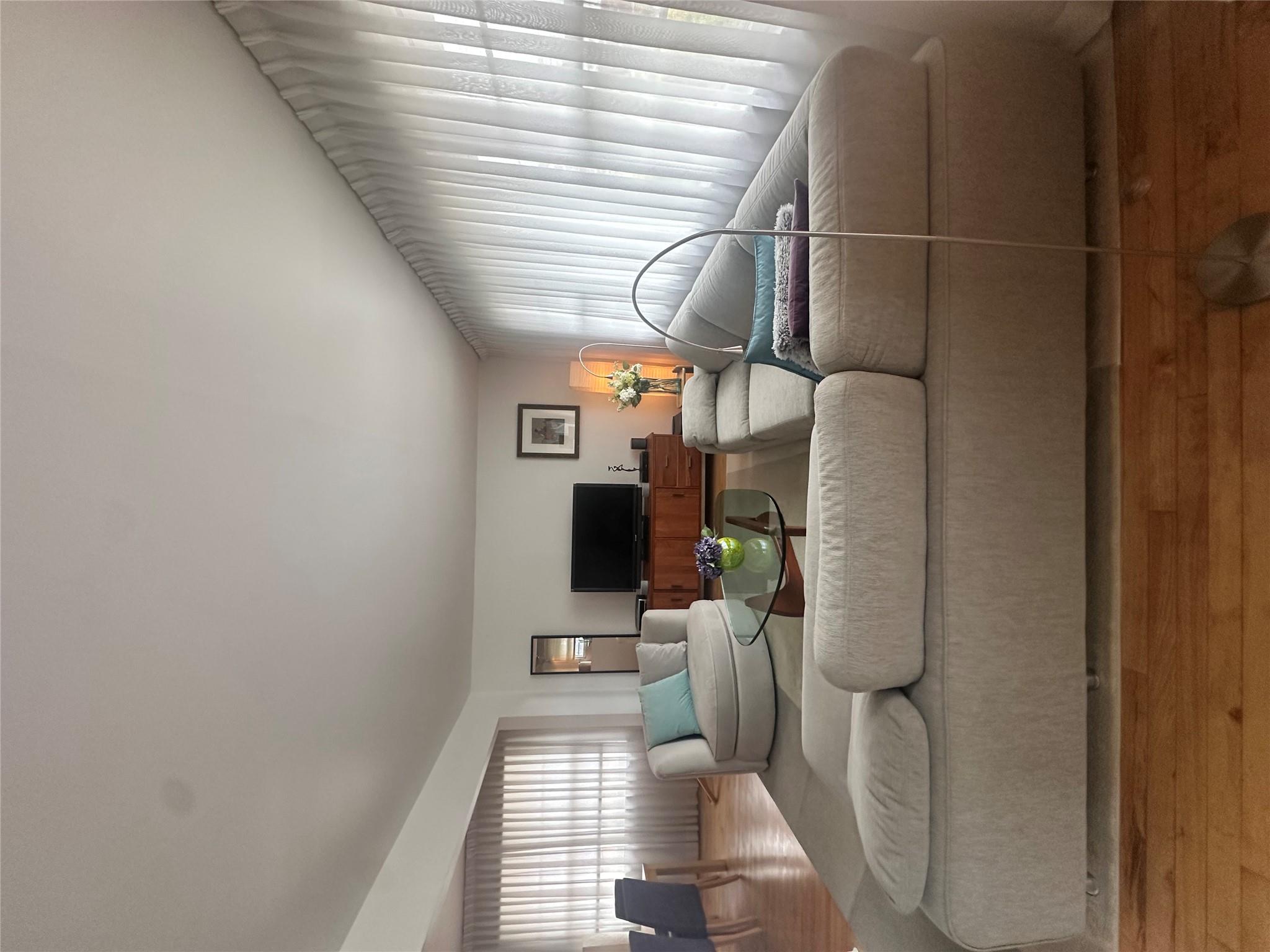 #3 photo, 164-33 97th Street, クイーンズ区 Howard Beach , NY 11414