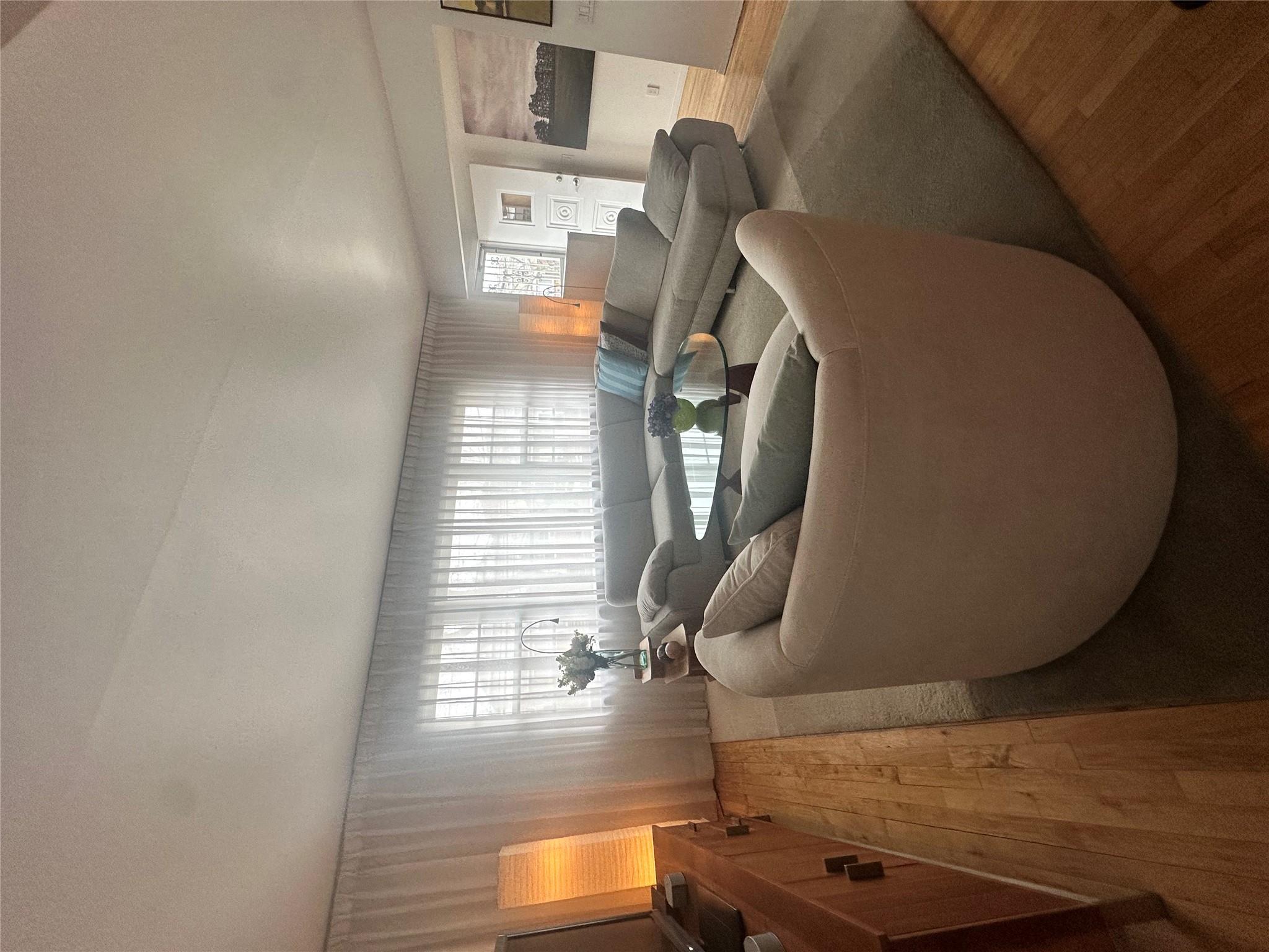 #4 photo, 164-33 97th Street, クイーンズ区 Howard Beach , NY 11414