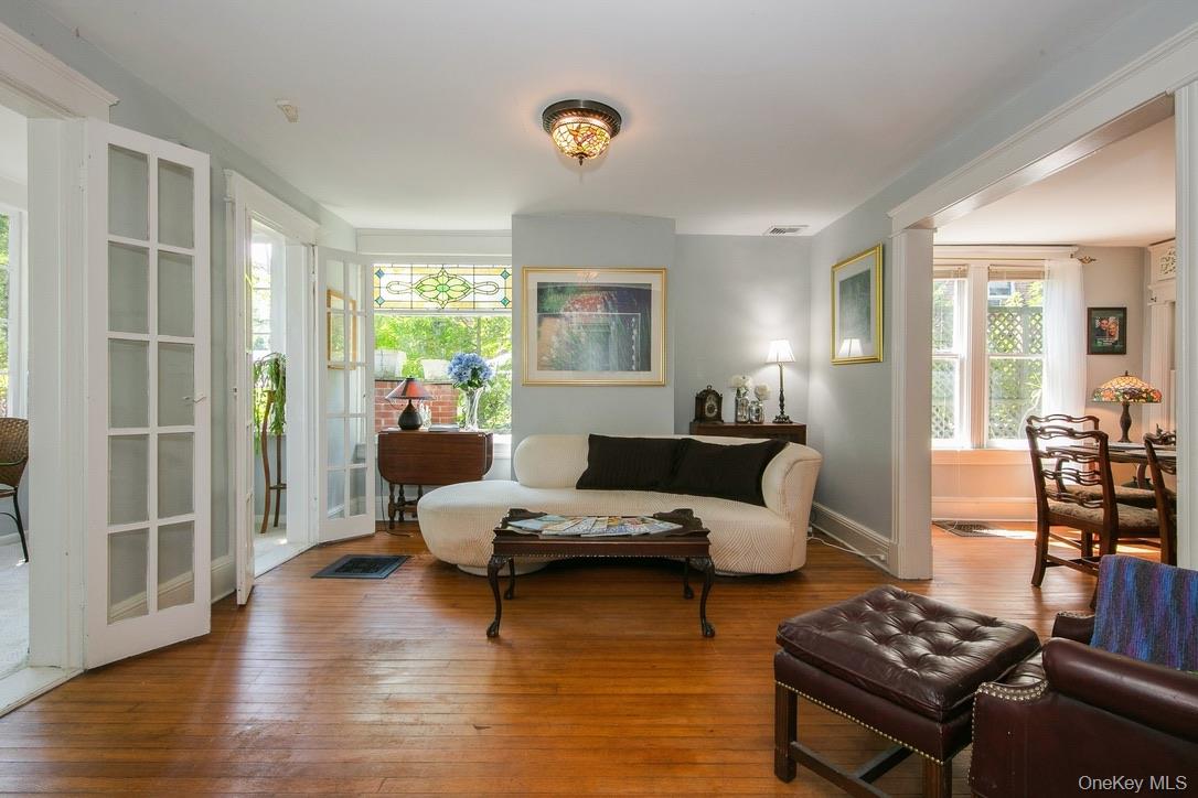 #9 photo, 36 4th Avenue, Nyack , NY 10960