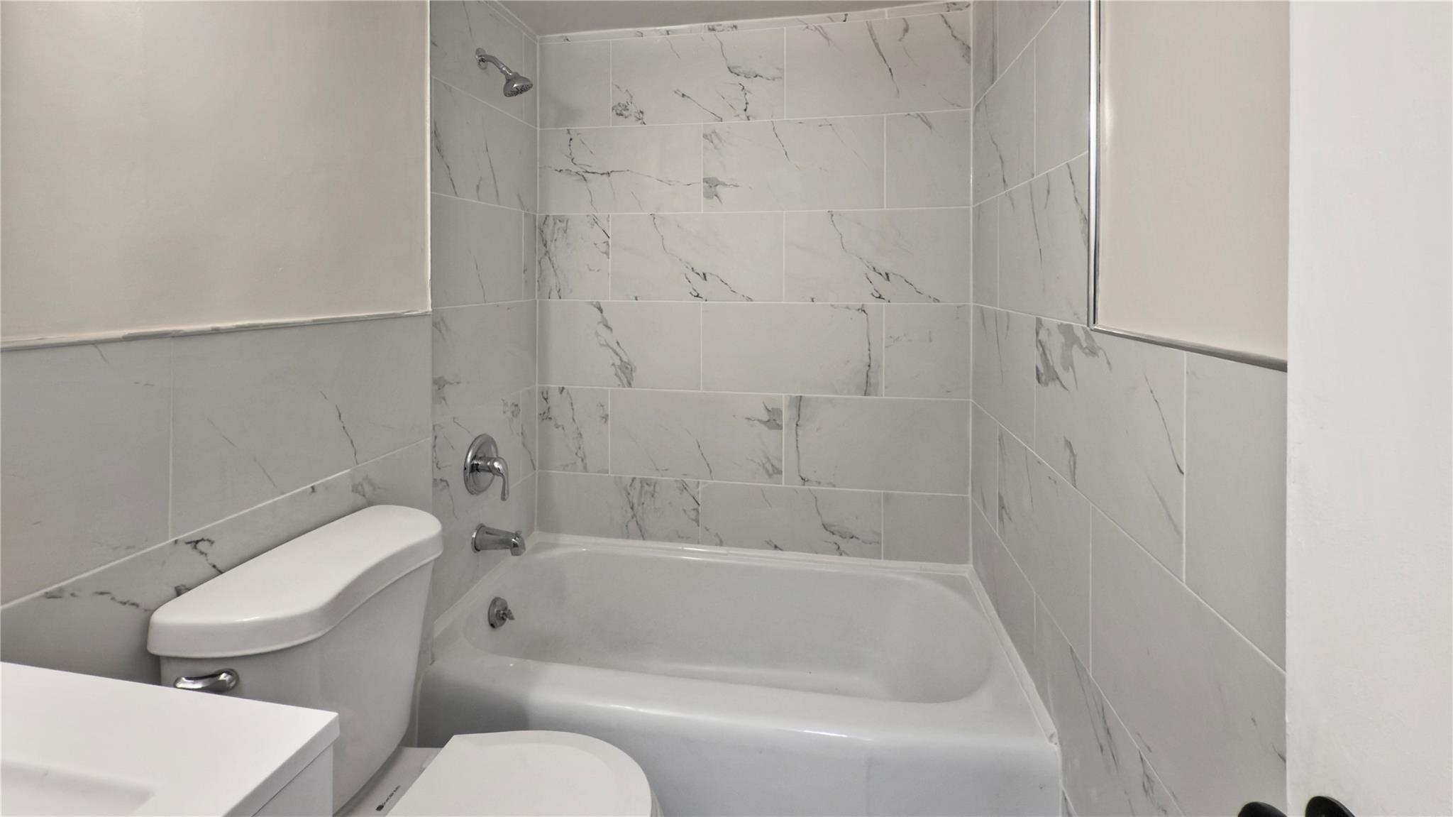 #15 photo, 160-10 89th Avenue, Jamaica , NY 11432