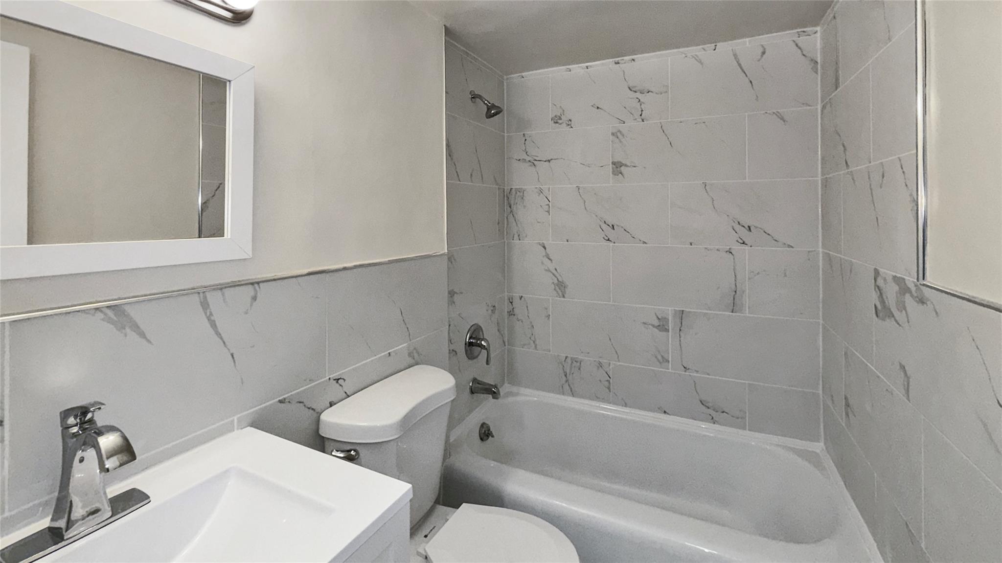 #17 photo, 160-10 89th Avenue, Jamaica , NY 11432