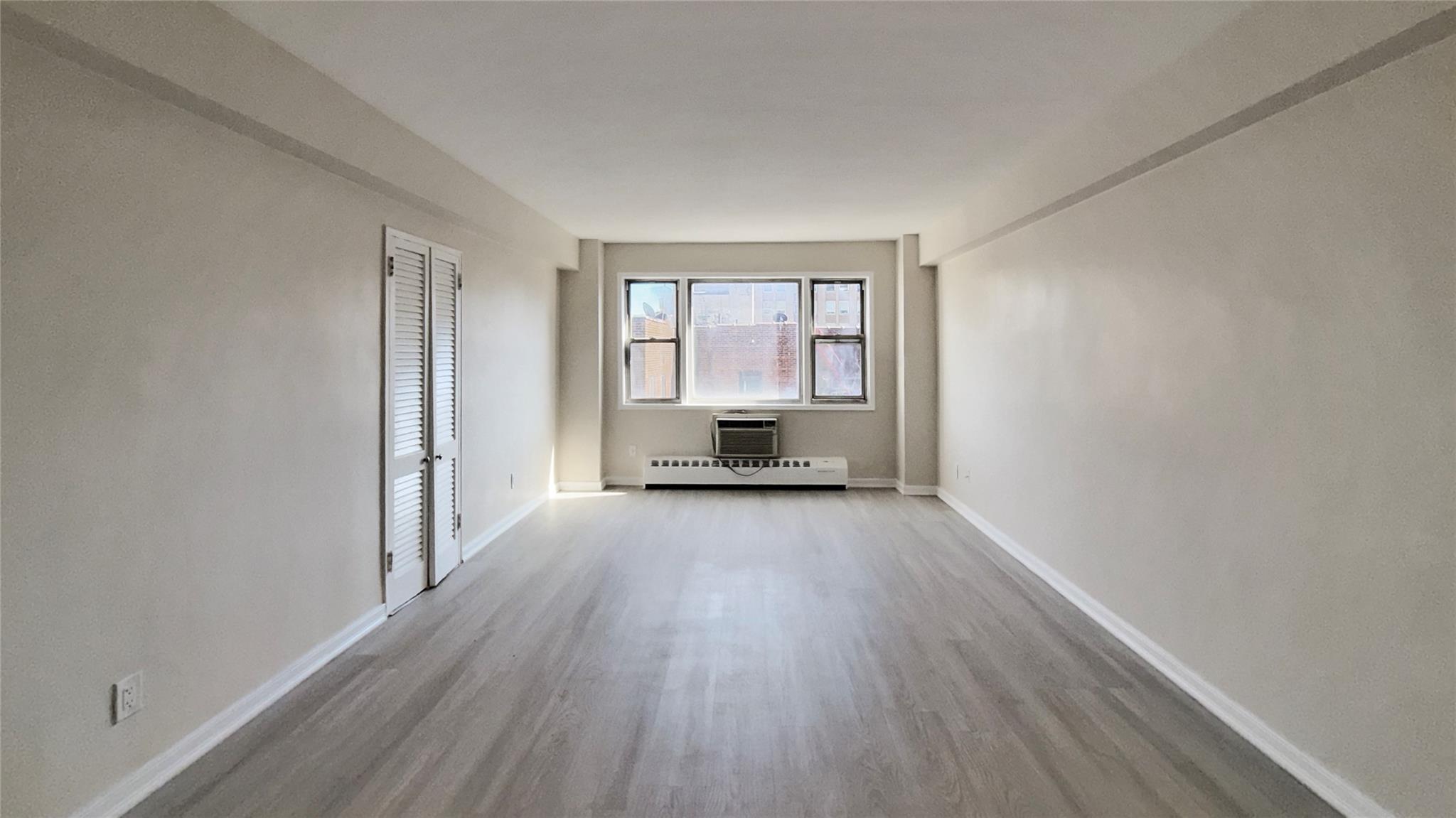 #18 photo, 160-10 89th Avenue, Jamaica , NY 11432