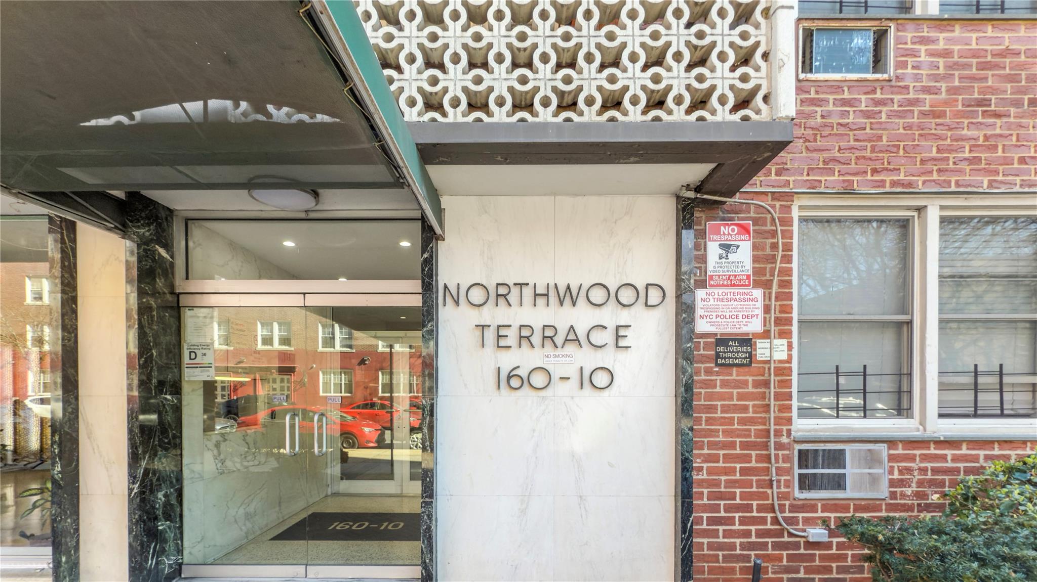 #7 photo, 160-10 89th Avenue, Jamaica , NY 11432