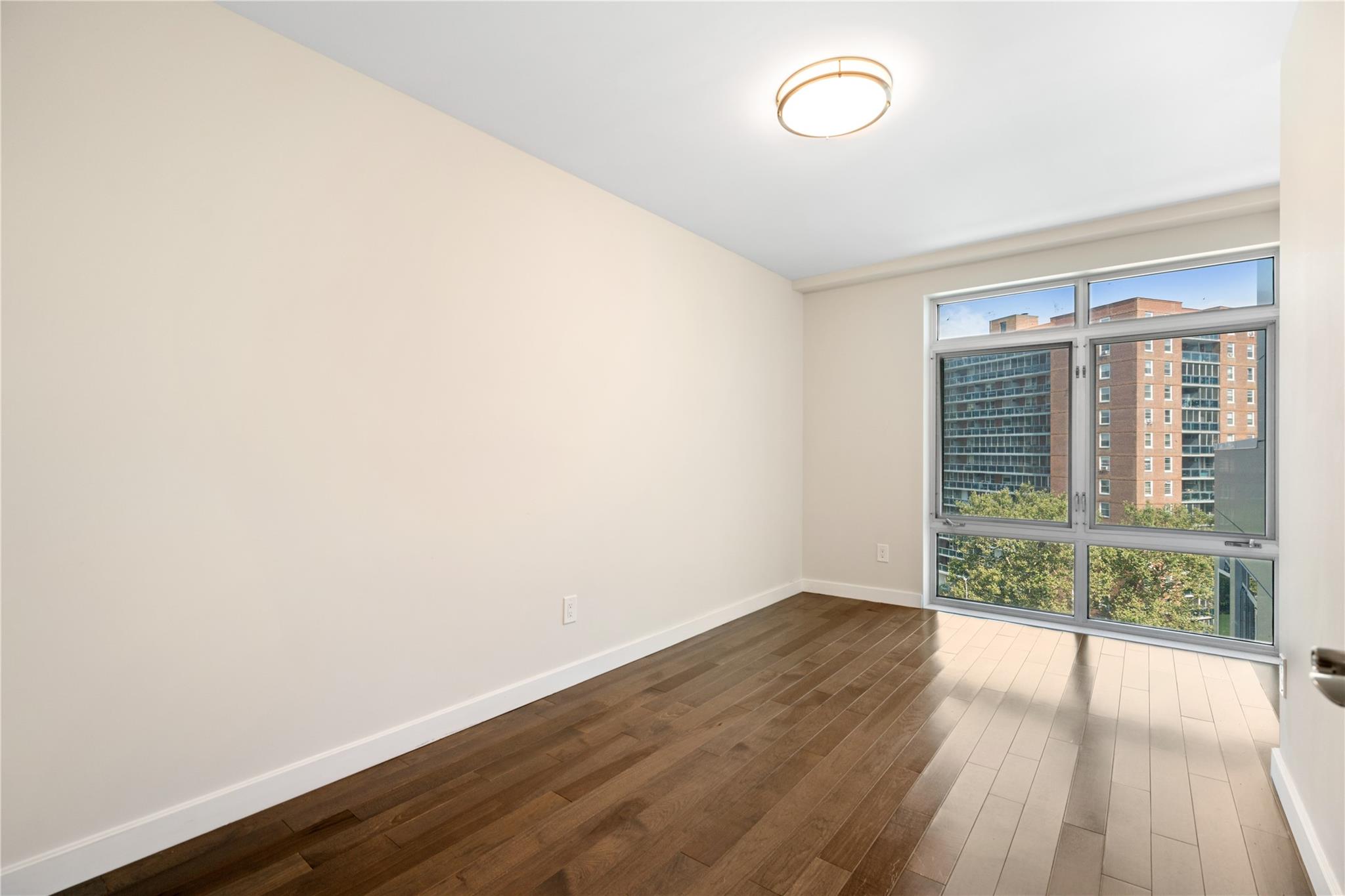 #11 photo, 9745 63rd Drive, クイーンズ区 Rego Park , NY 11374