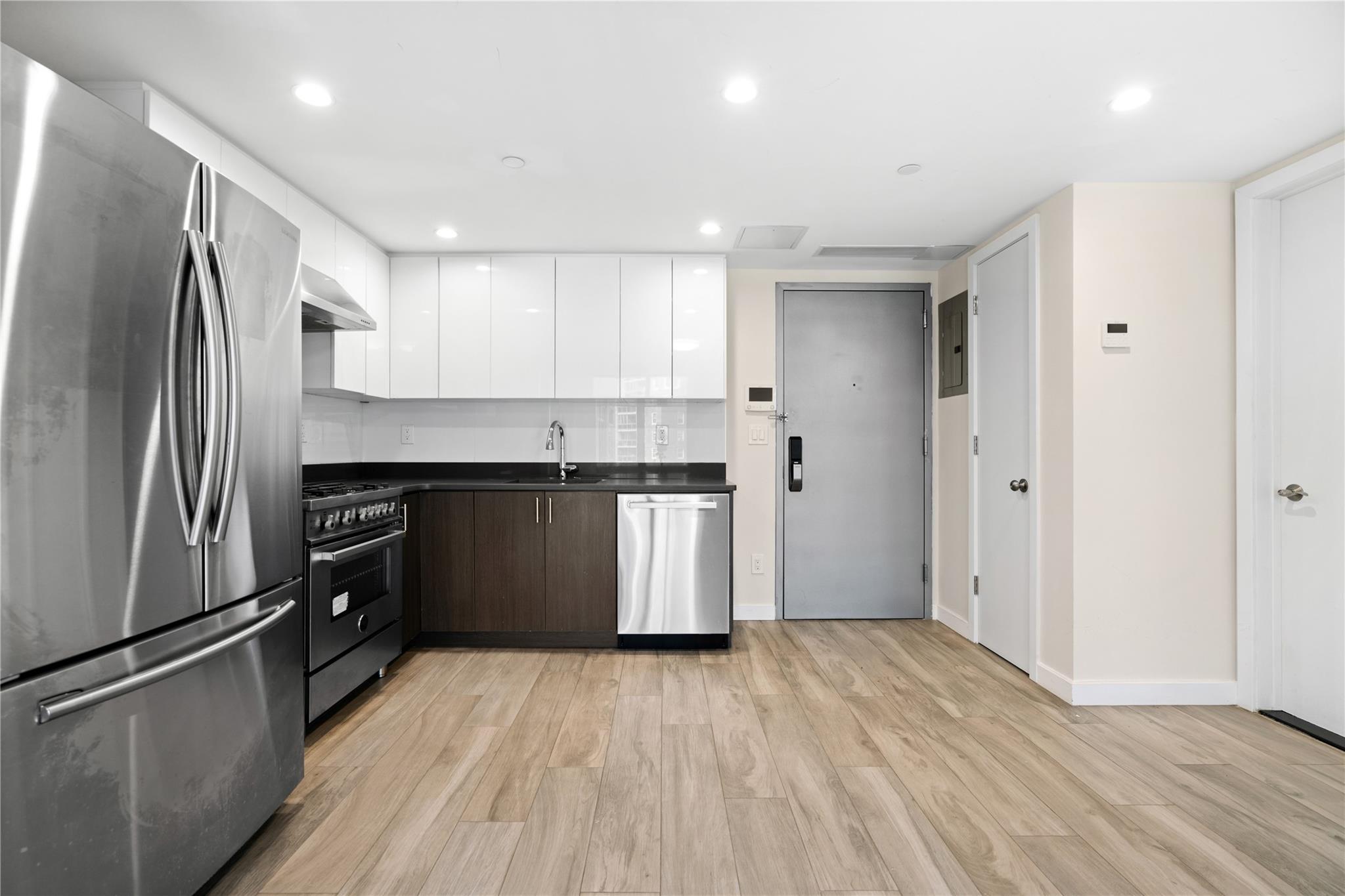 #6 photo, 9745 63rd Drive, クイーンズ区 Rego Park , NY 11374