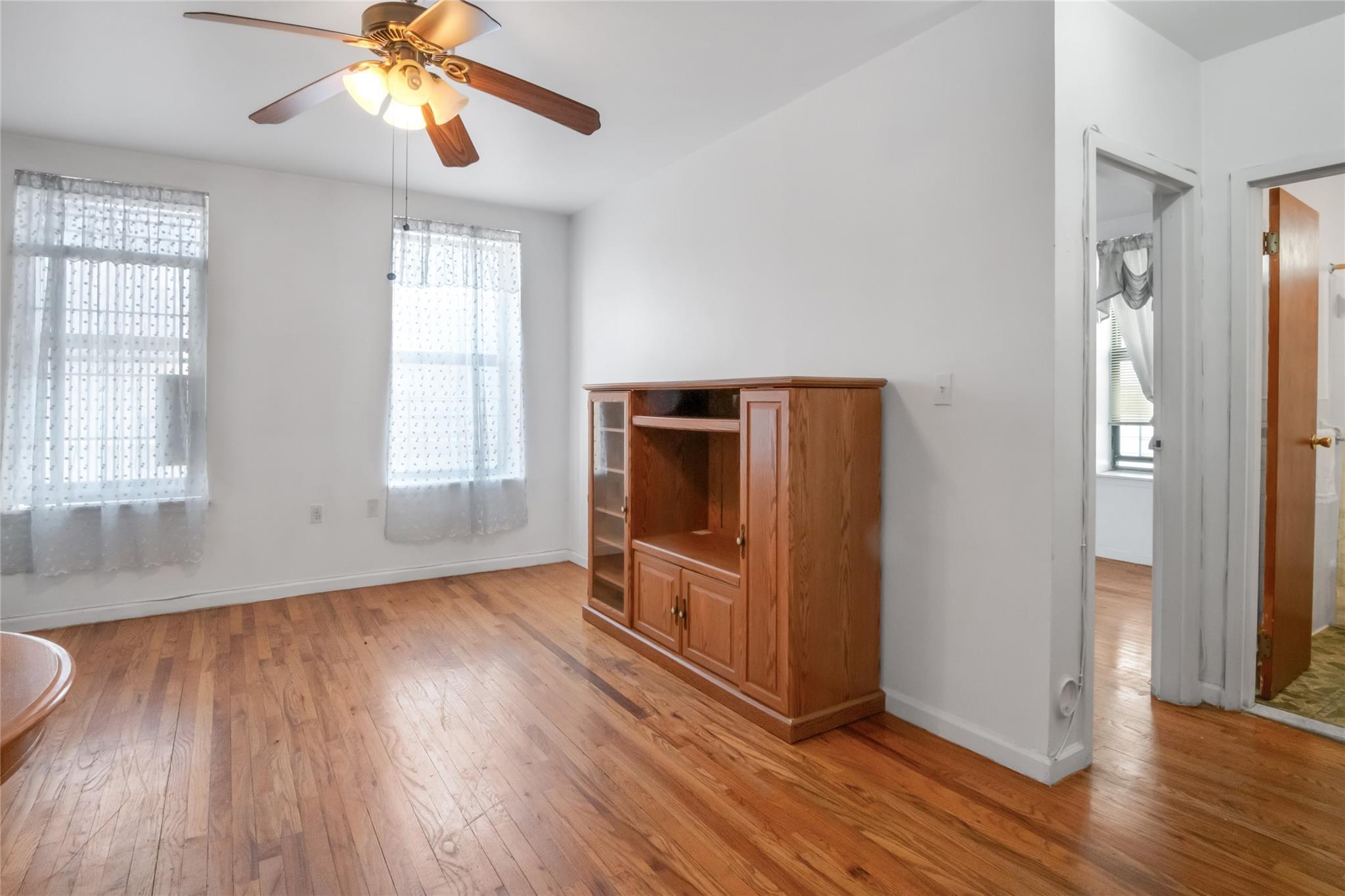 #3 photo, 2410 Davidson Avenue, ブロンクス区 Bronx , NY 10468