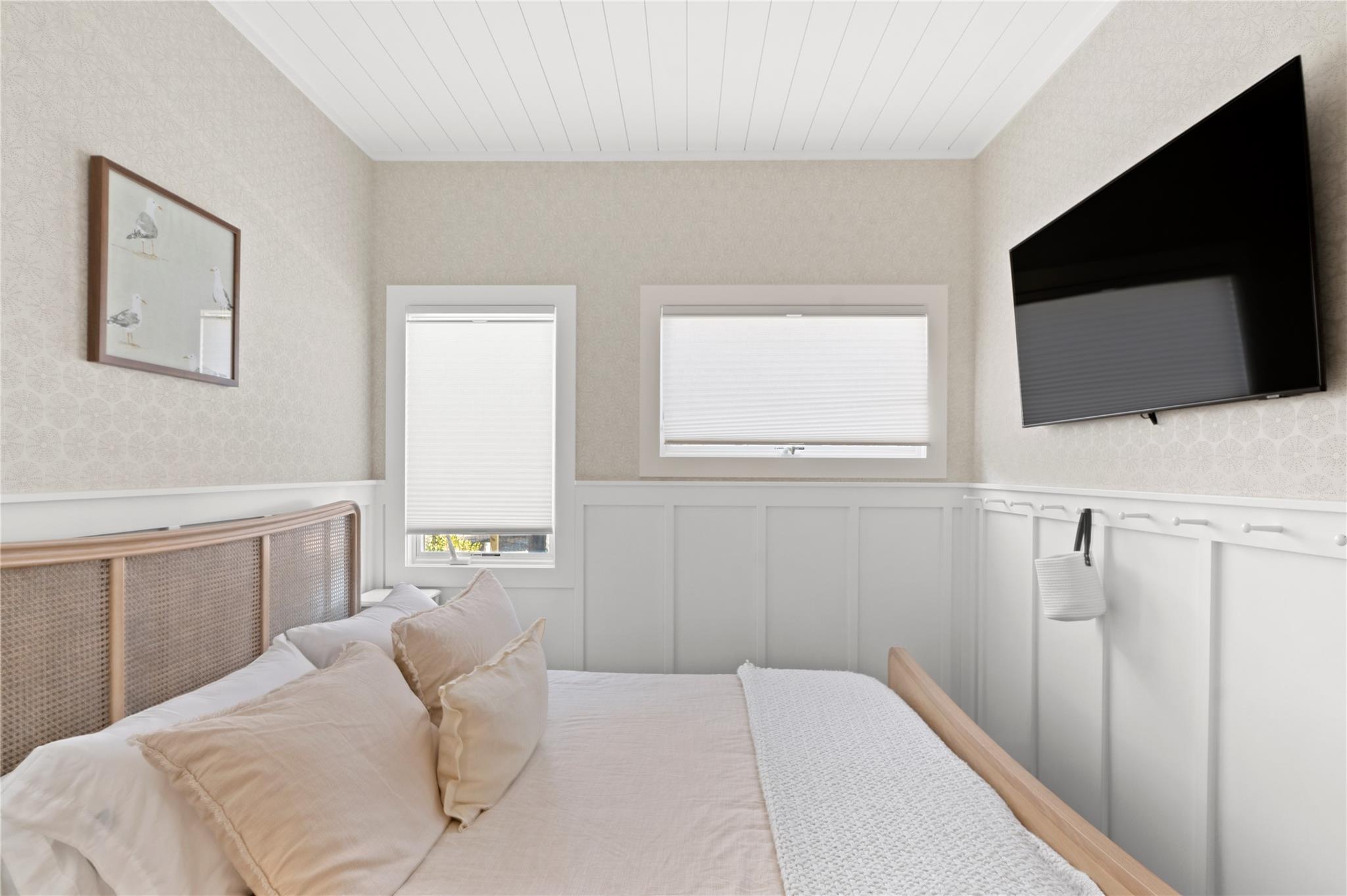 #10 photo, 64 Bungalow Walk, Ocean Beach , NY 11770