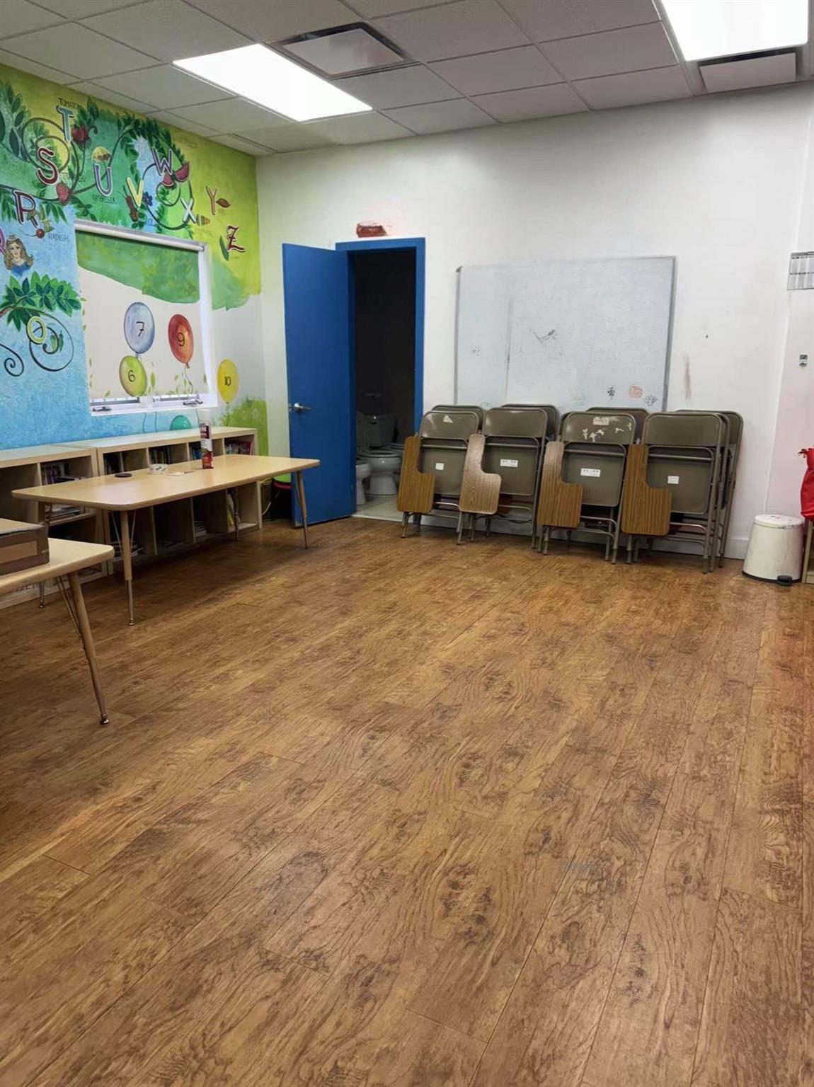 #4 photo, 18-05 124 Street, クイーンズ区 College Point , NY 11356