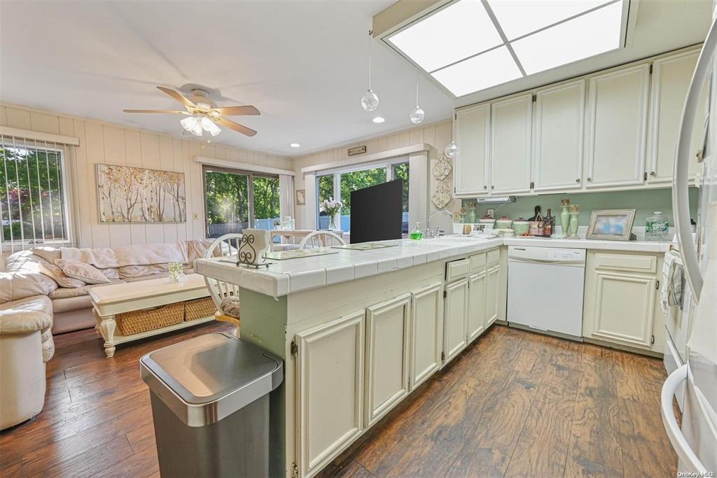 #5 photo, 38 Glenmere Lane, サフォーク郡 Coram , NY 11727