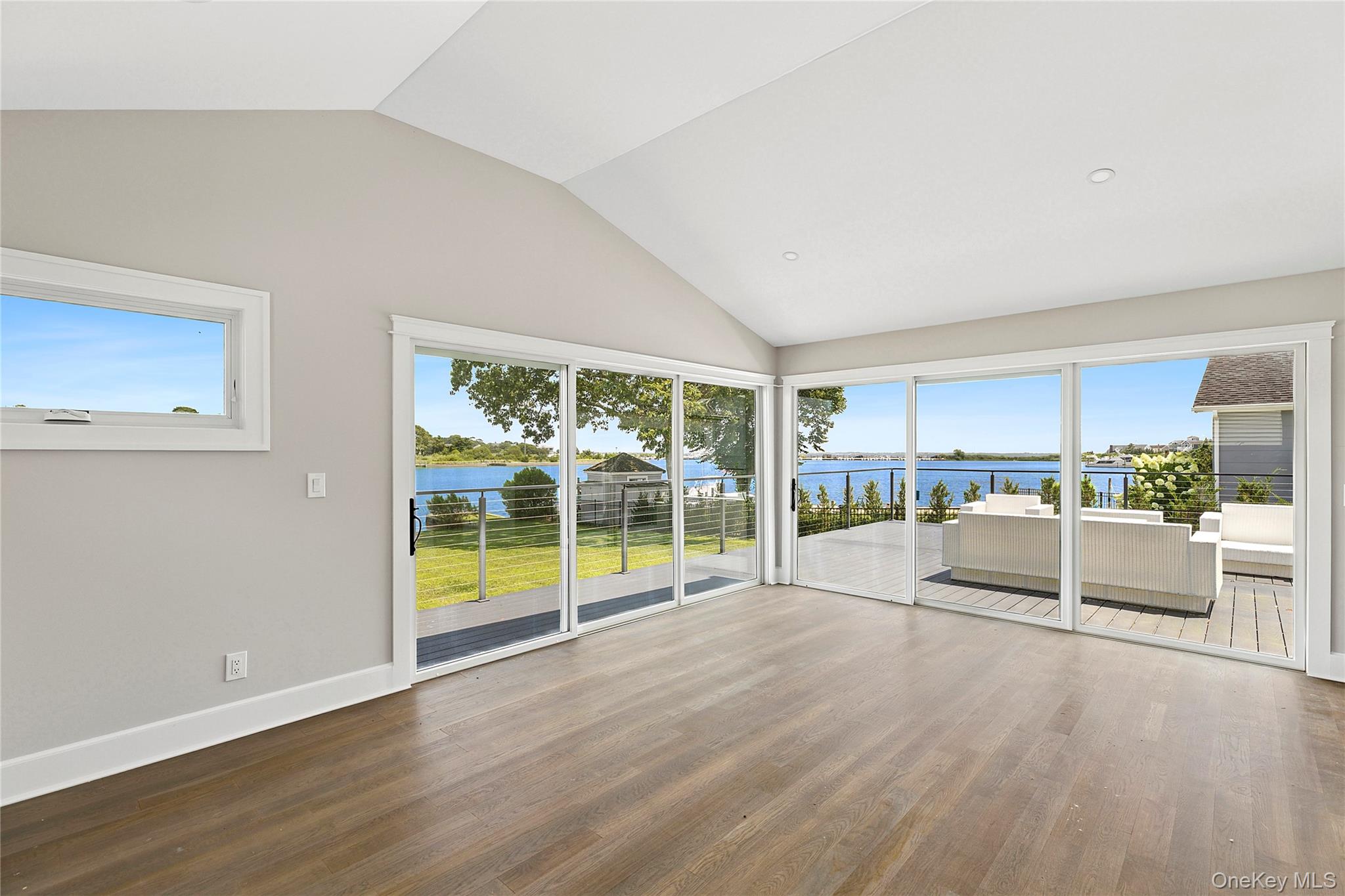 #10 photo, 193 Holiday Boulevard, サフォーク郡 Center Moriches , NY 11934