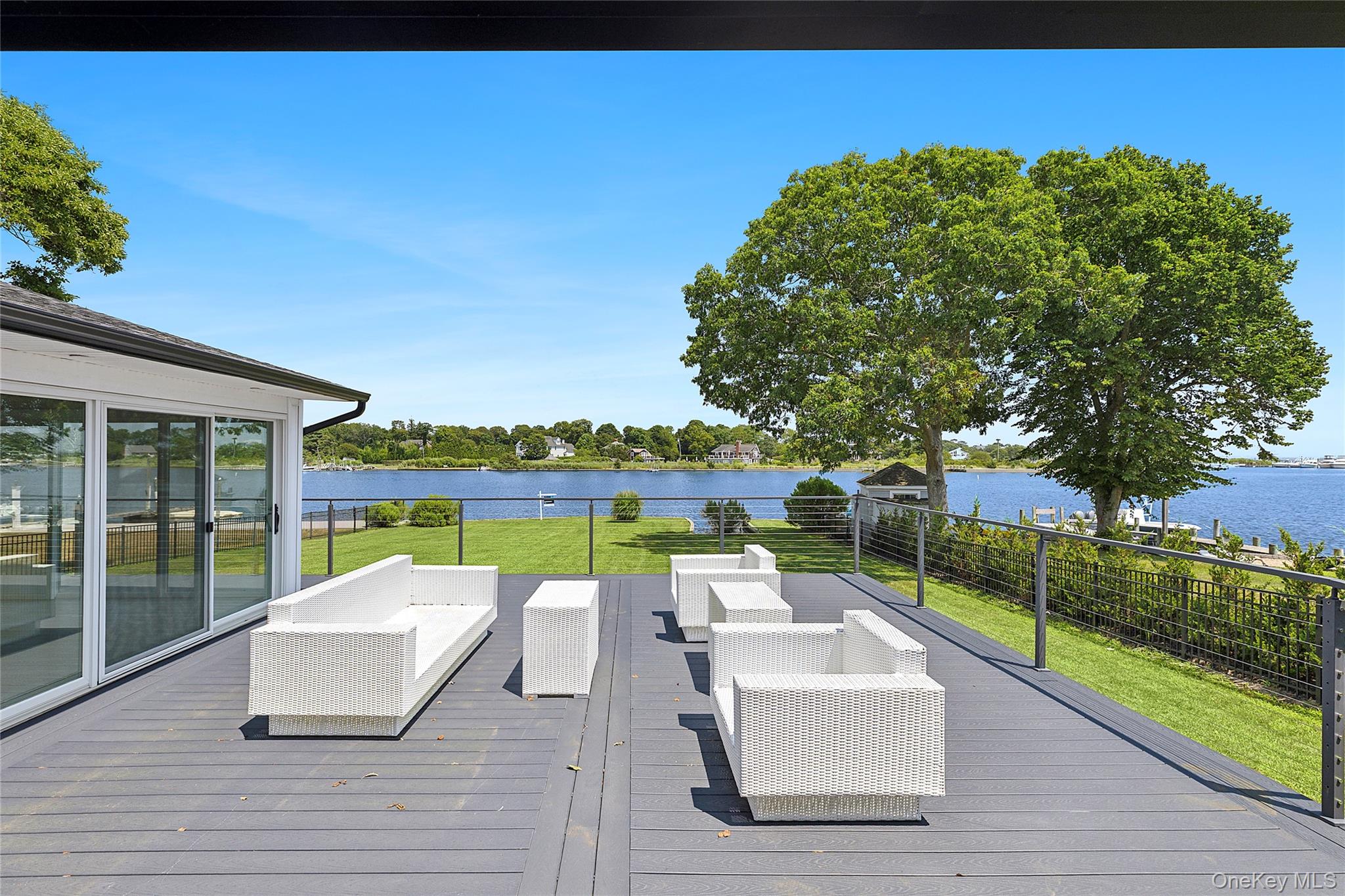 #12 photo, 193 Holiday Boulevard, サフォーク郡 Center Moriches , NY 11934