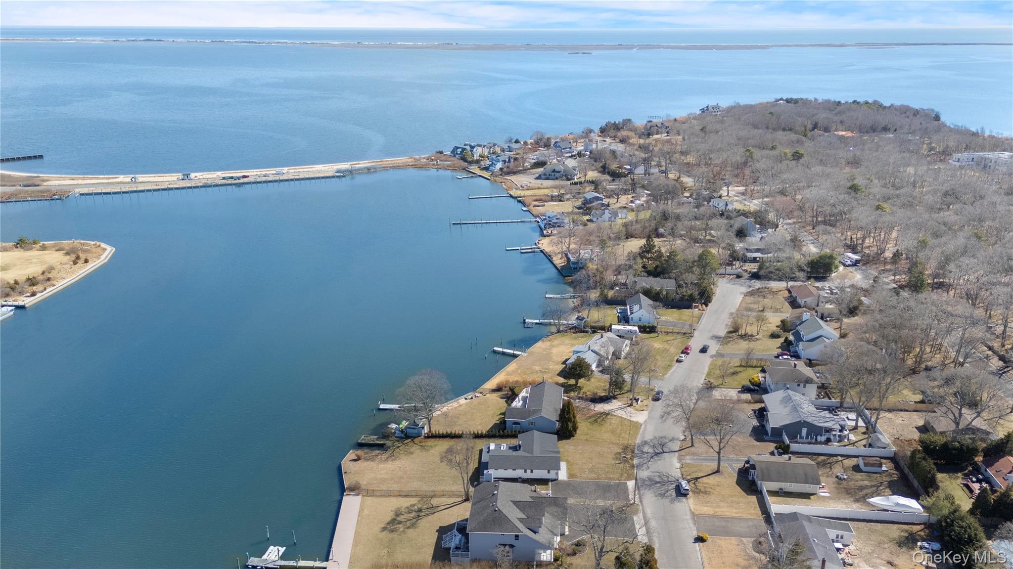 #17 photo, 193 Holiday Boulevard, サフォーク郡 Center Moriches , NY 11934