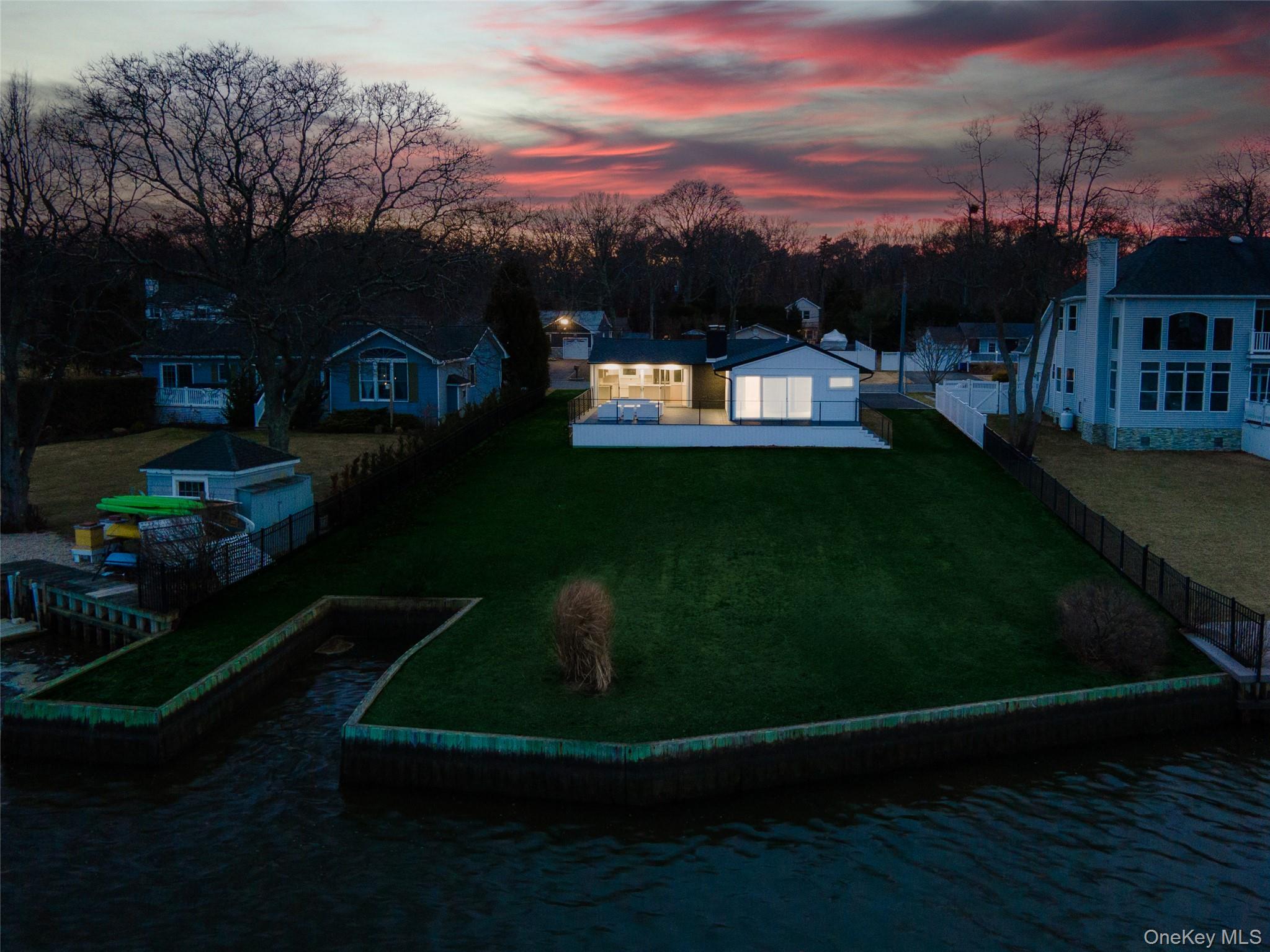 #19 photo, 193 Holiday Boulevard, サフォーク郡 Center Moriches , NY 11934