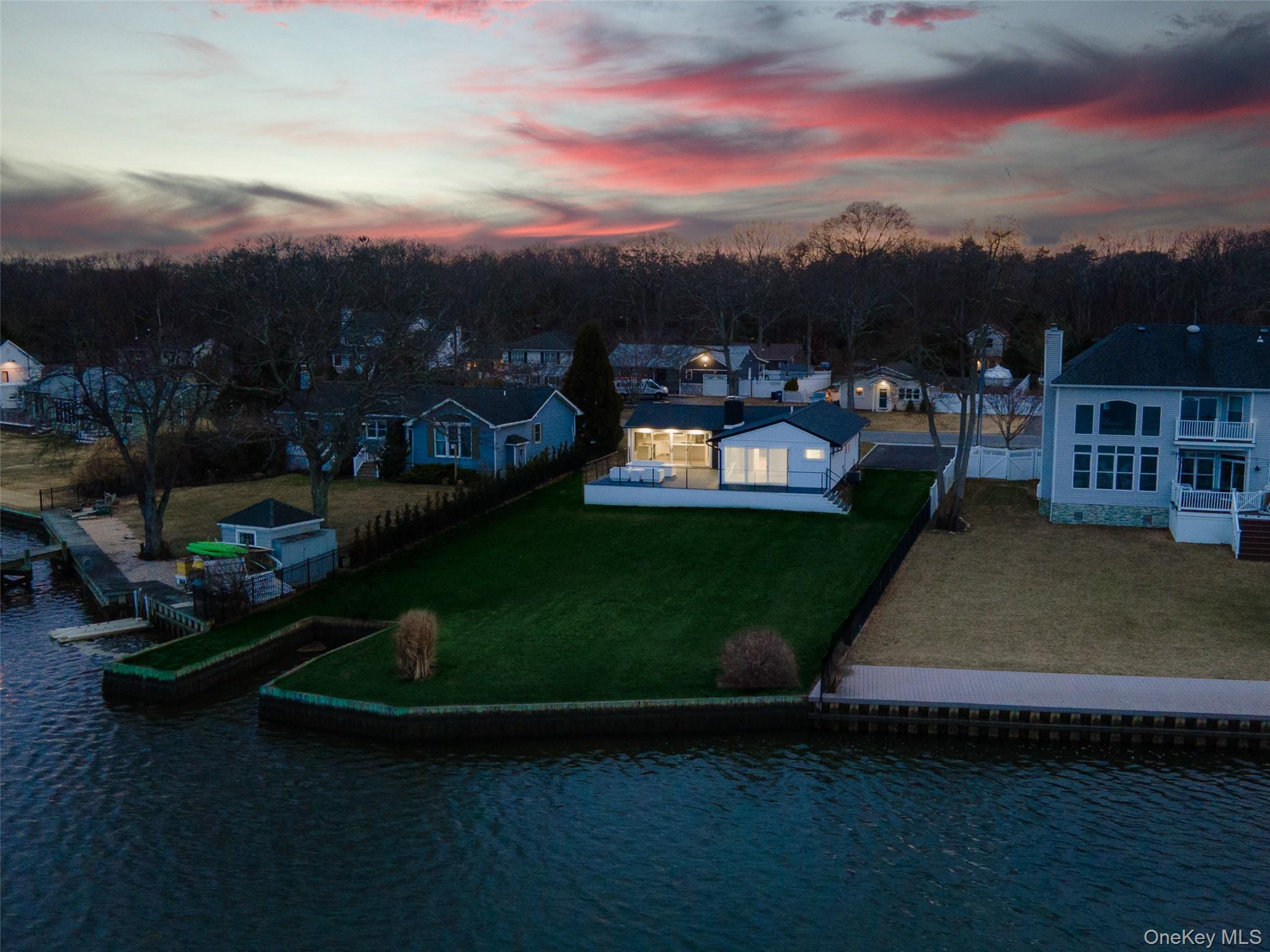 #20 photo, 193 Holiday Boulevard, サフォーク郡 Center Moriches , NY 11934