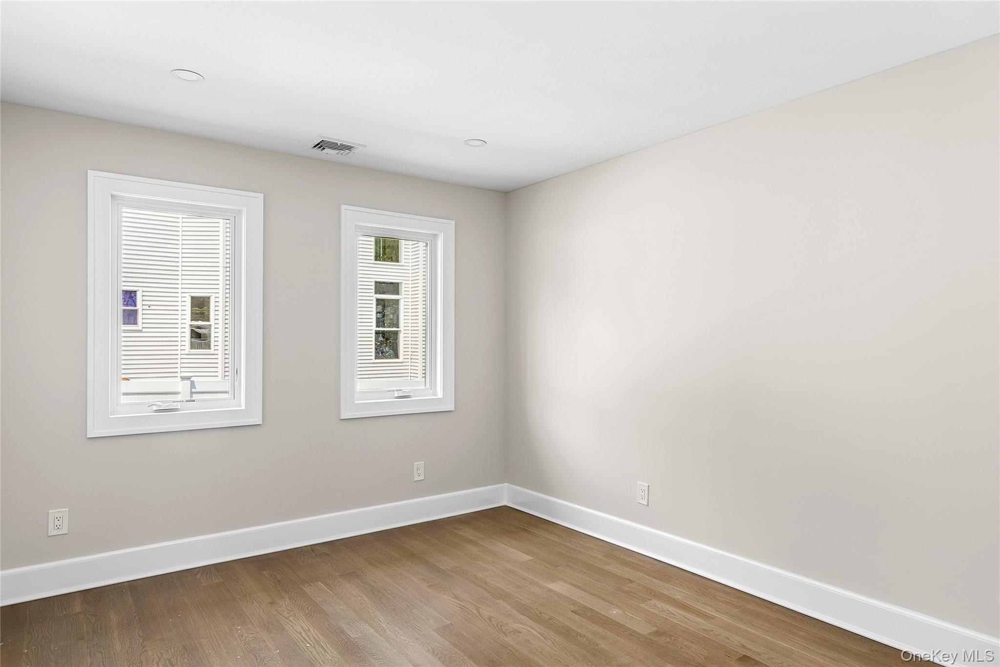 #9 photo, 193 Holiday Boulevard, サフォーク郡 Center Moriches , NY 11934