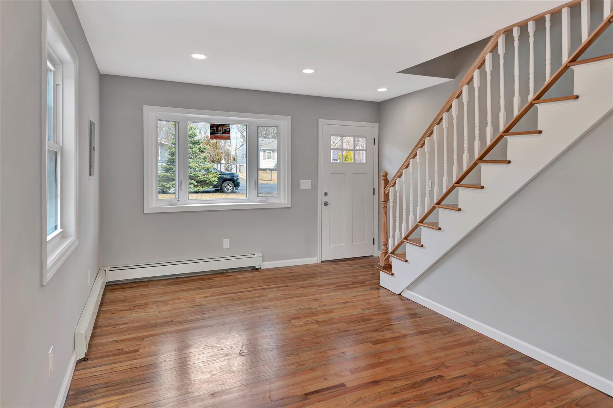 #10 photo, 154 Meadowmere Avenue, Mastic , NY 11950