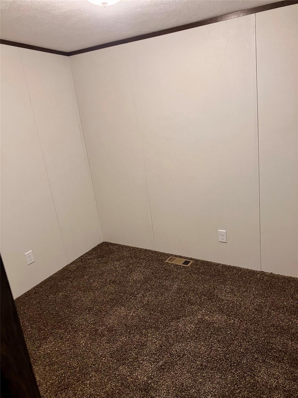 #13 photo, 20 Shore Lane, 뉴욕주 Burlingham , NY 12722