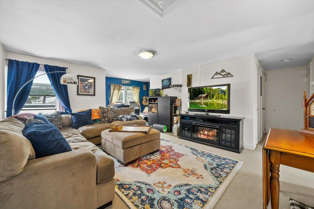 #15 photo, 9 N Main Street, Pearl River , NY 10965