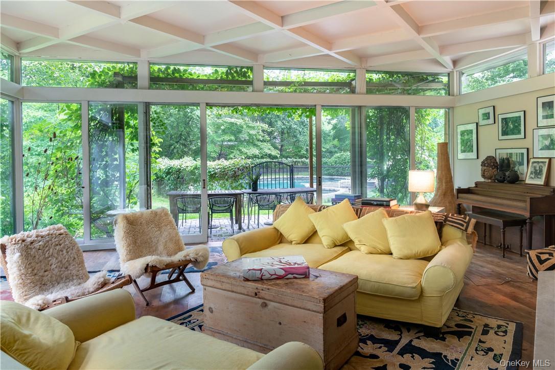 #3 photo, 21 Woods Road, Palisades , NY 10964