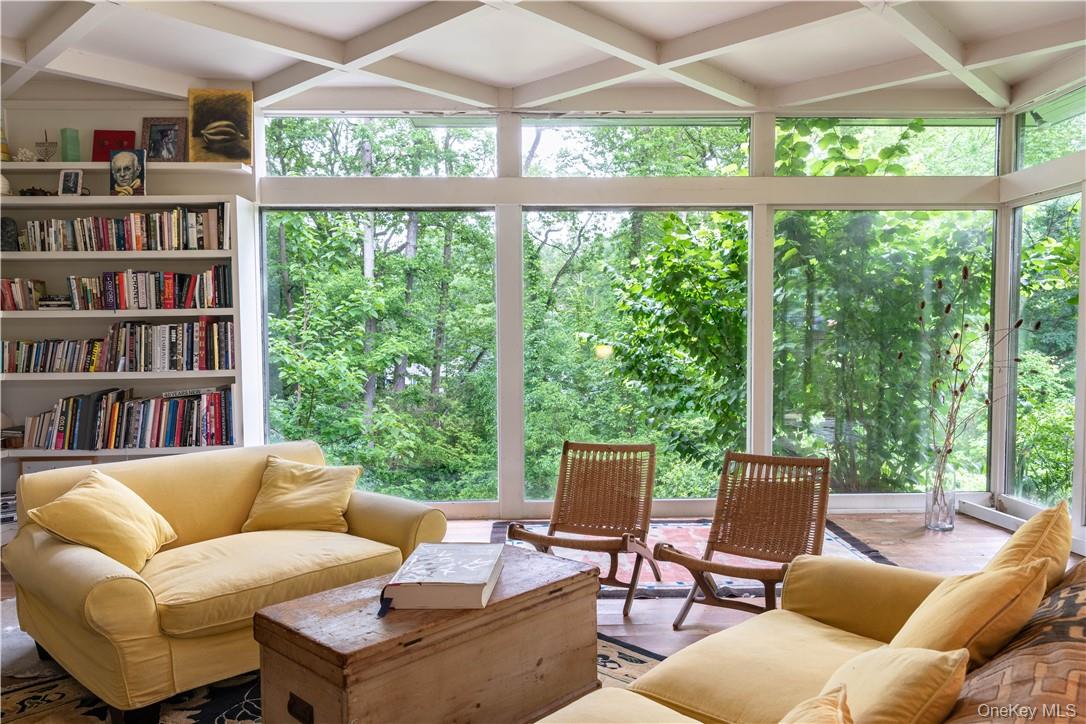 #4 photo, 21 Woods Road, Palisades , NY 10964