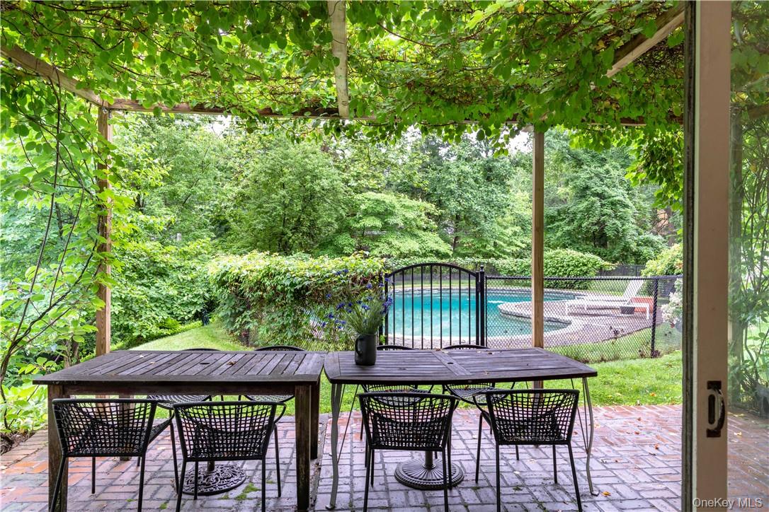 #5 photo, 21 Woods Road, Palisades , NY 10964