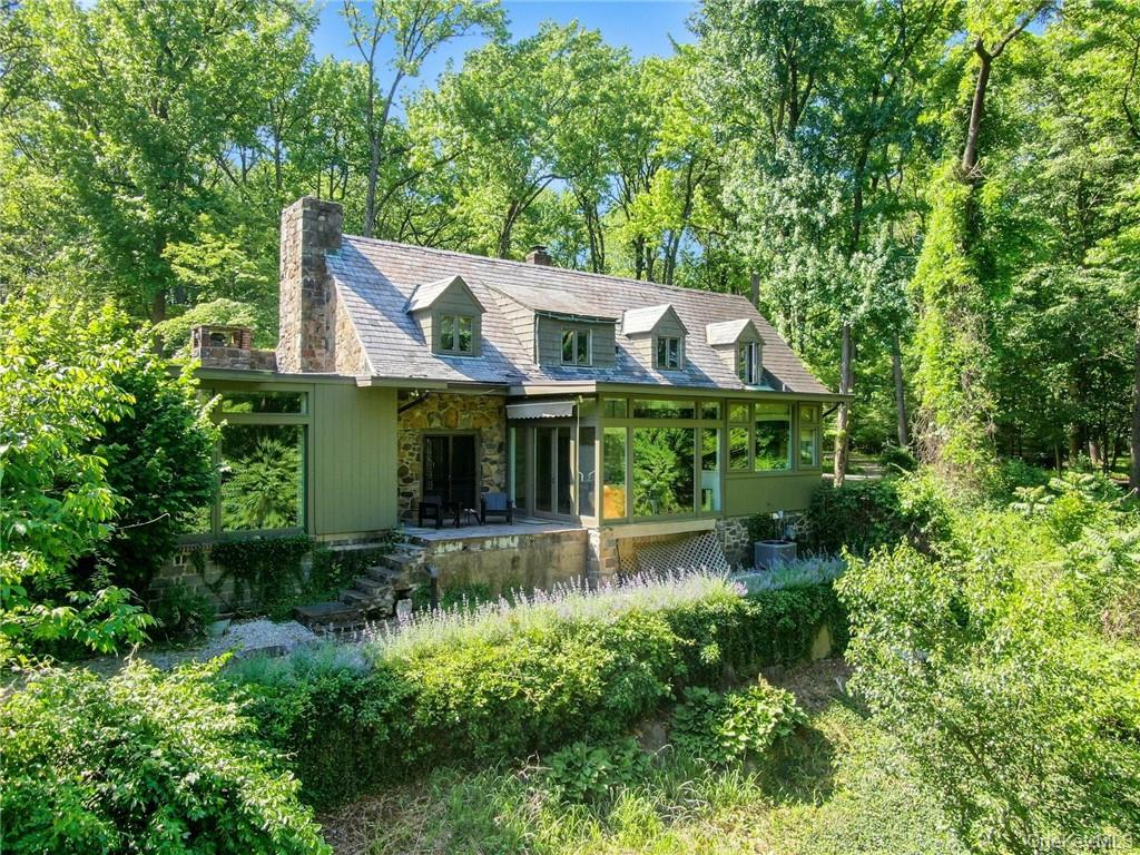 #7 photo, 21 Woods Road, Palisades , NY 10964