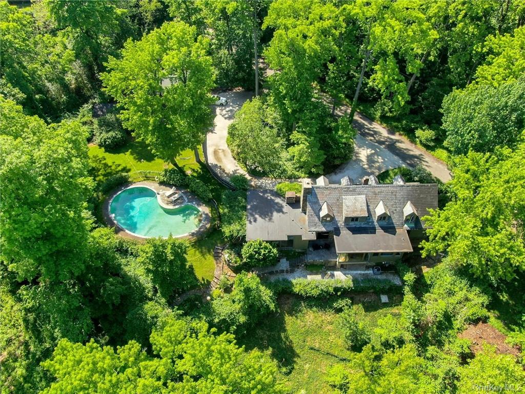 #8 photo, 21 Woods Road, Palisades , NY 10964