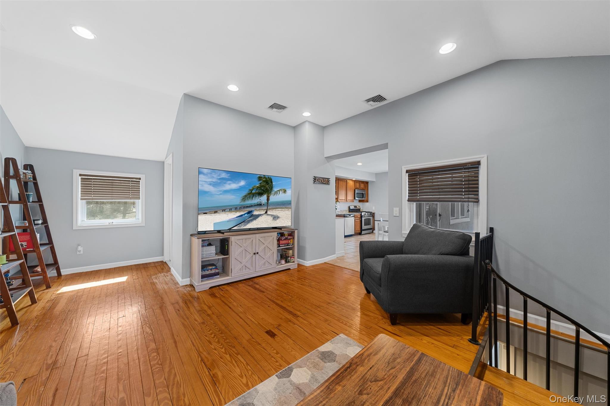 #11 photo, 16 Birch Drive, 纽约州 Greenwood Lake , NY 10925