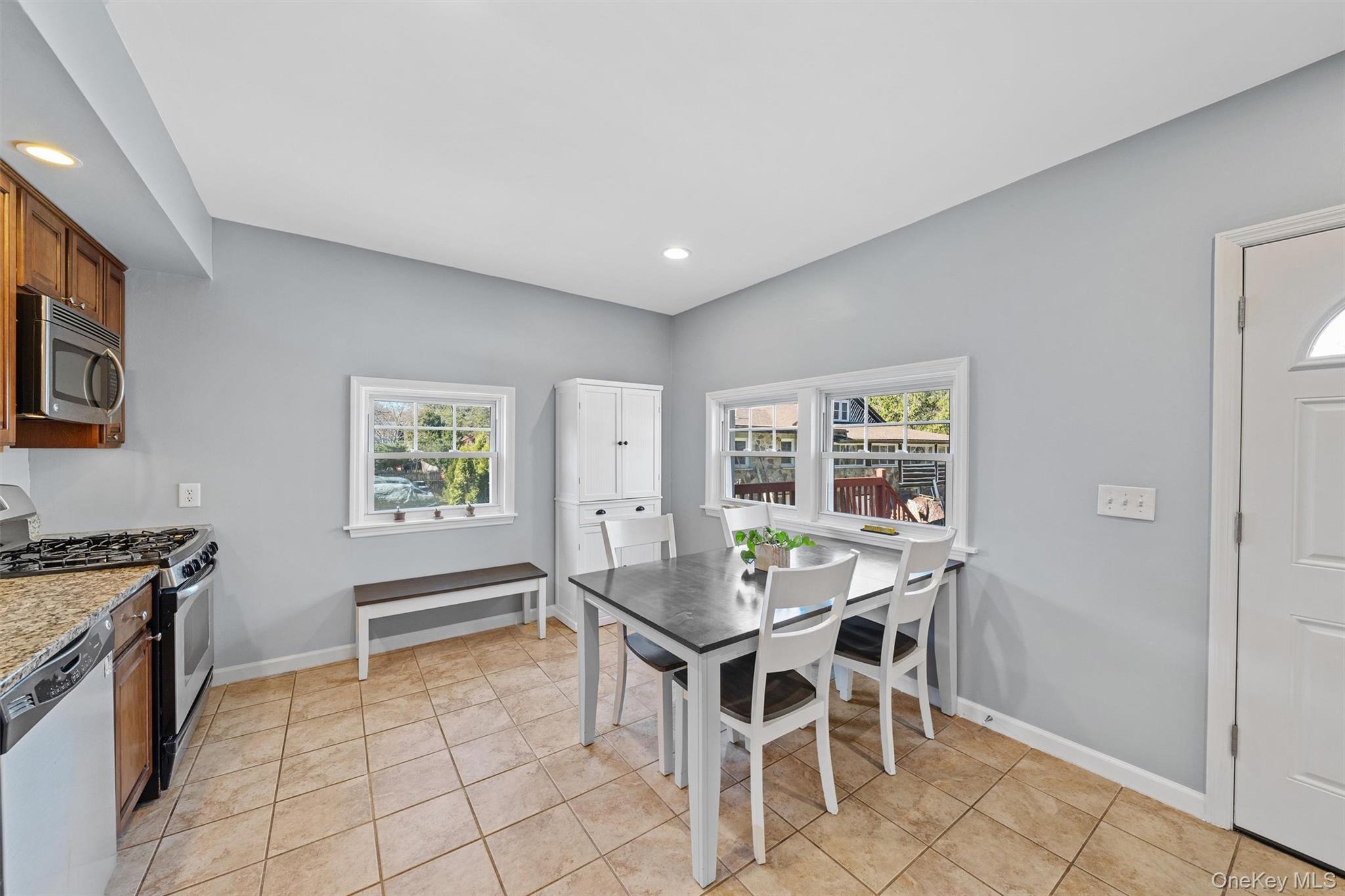 #13 photo, 16 Birch Drive, 纽约州 Greenwood Lake , NY 10925