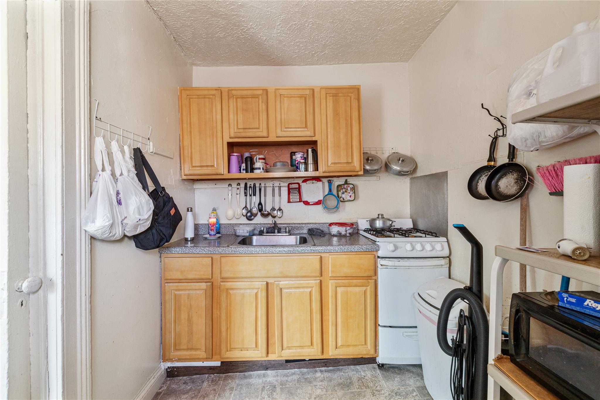 #6 photo, 6 W Broad Street, Haverstraw , NY 10927