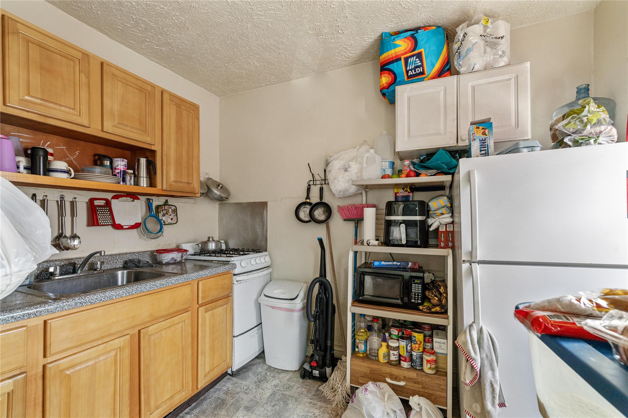 #8 photo, 6 W Broad Street, Haverstraw , NY 10927