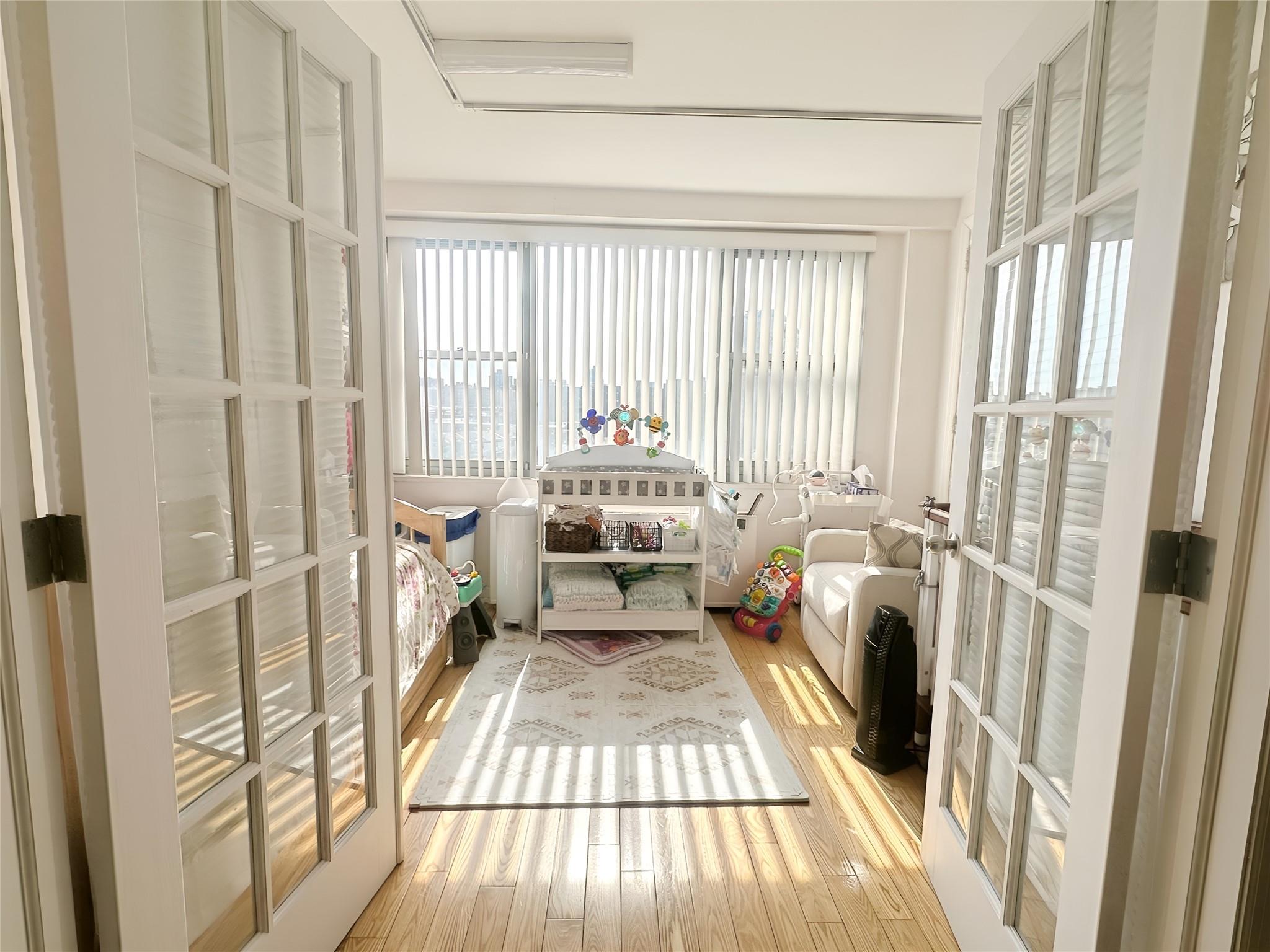 #4 photo, 61-20 Grand Central Parkway, クイーンズ区 Forest Hills , NY 11375