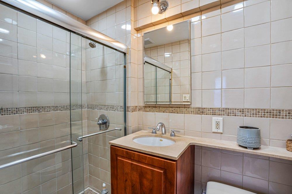 #15 photo, 211-40 18 Avenue, クイーンズ区 Bayside , NY 11360