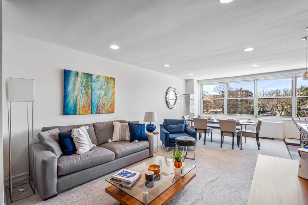 #2 photo, 211-40 18 Avenue, クイーンズ区 Bayside , NY 11360