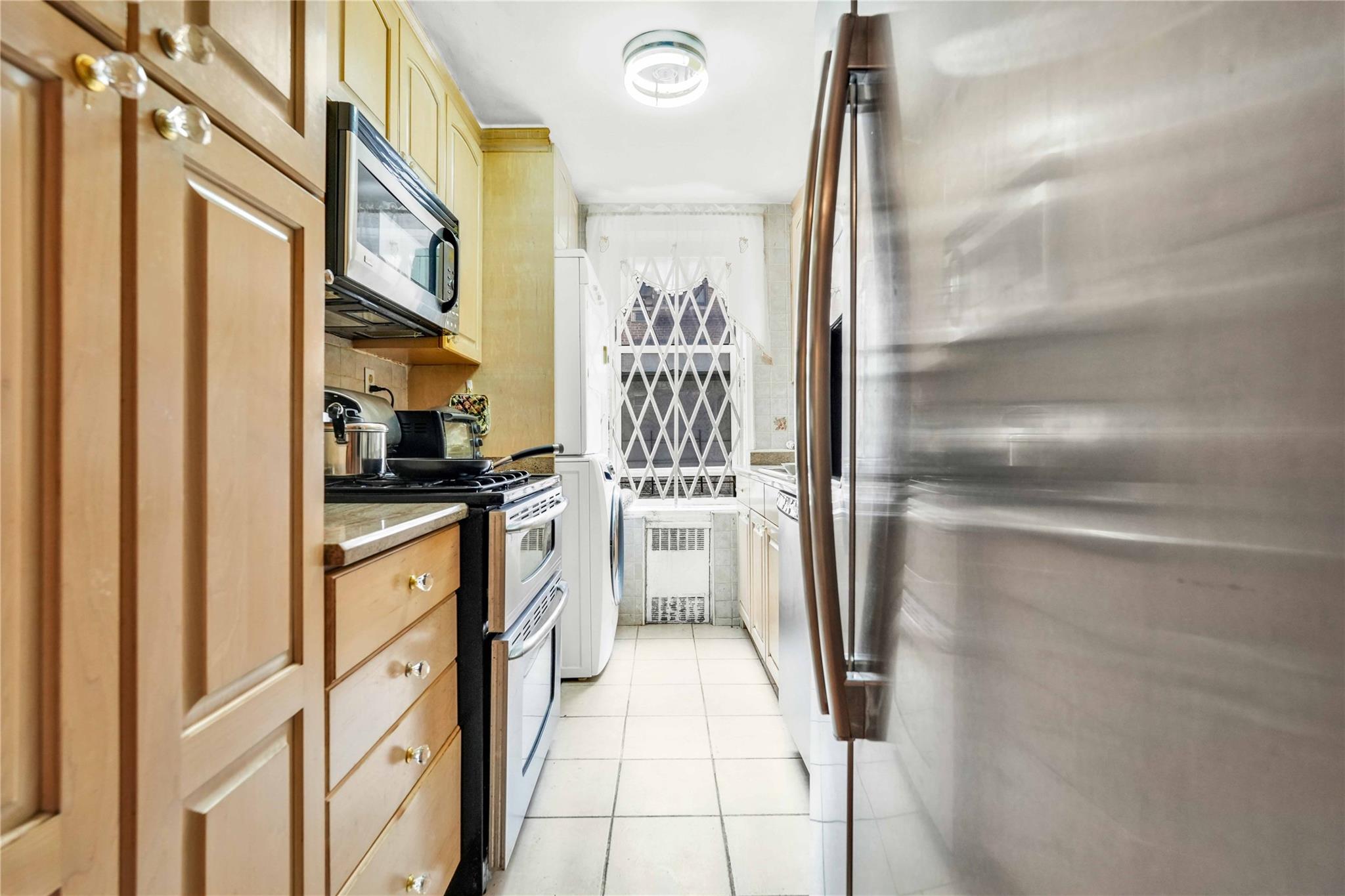 #13 photo, 42-25 80th Street, クイーンズ区 Elmhurst , NY 11373